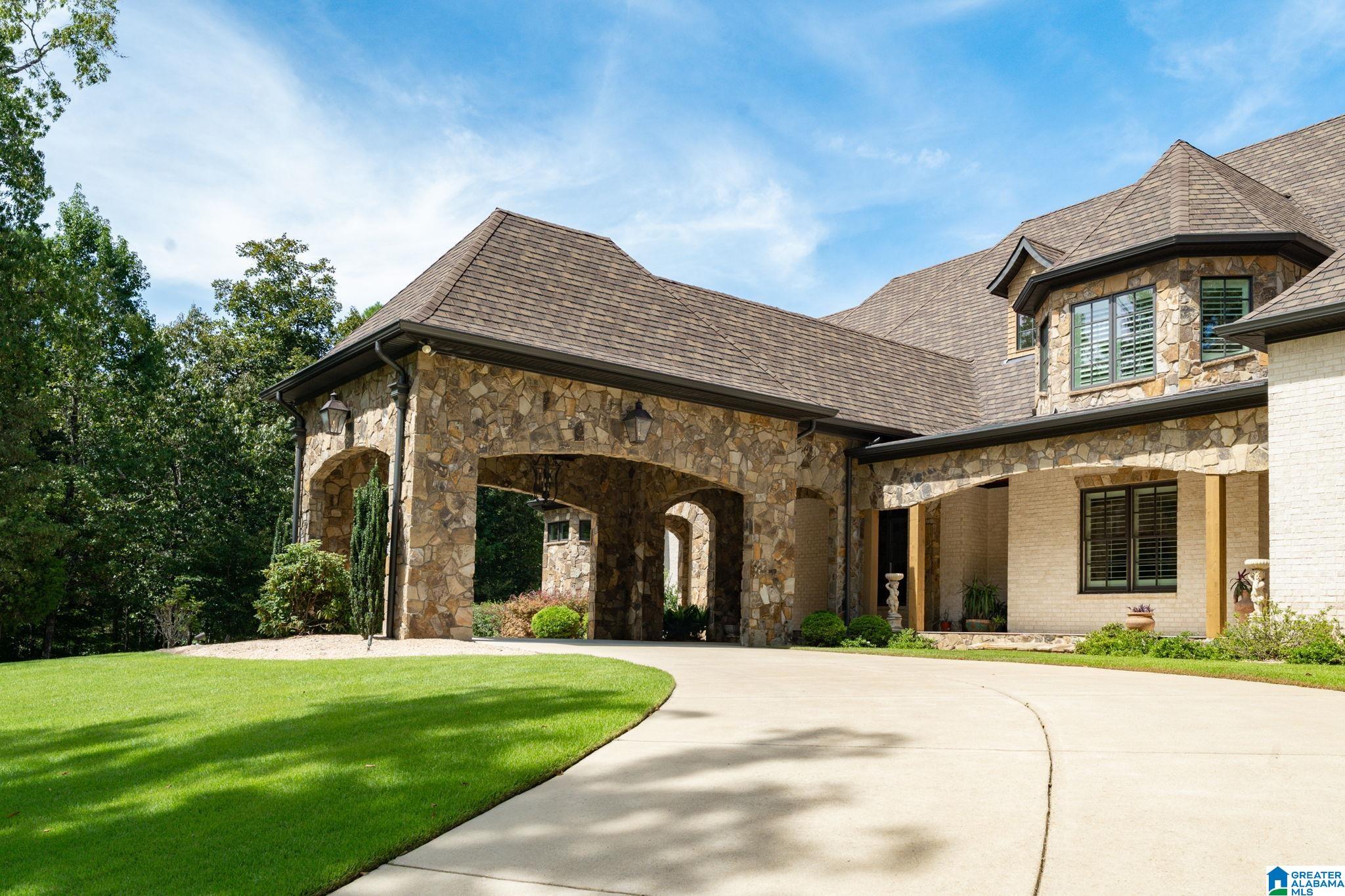 107 CAHABA OAKS LANE