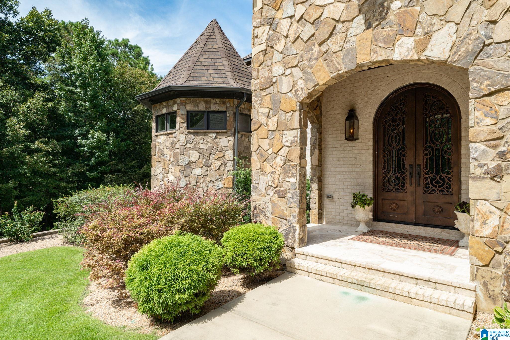 107 CAHABA OAKS LANE