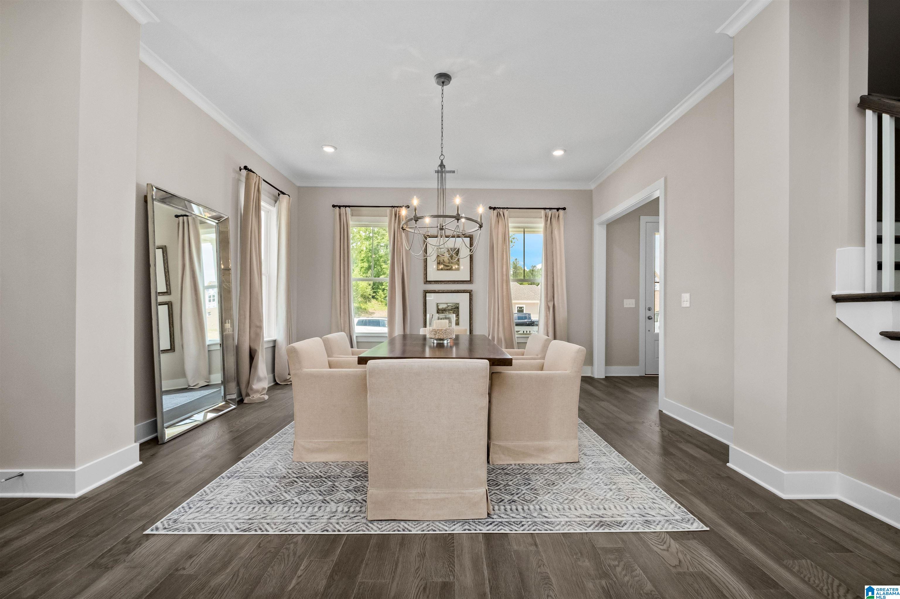 The Longwood CASCADE DRIVE