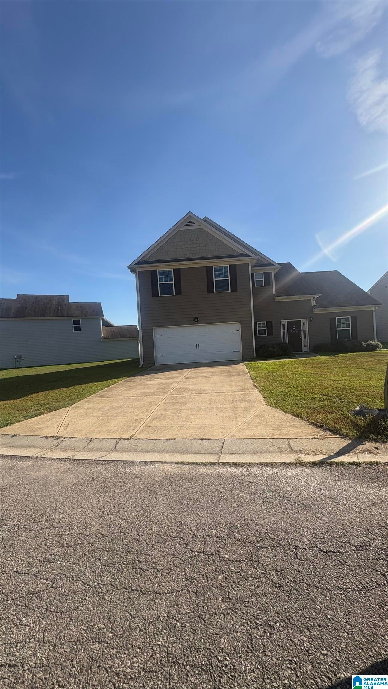 685 CLOVER CIRCLE