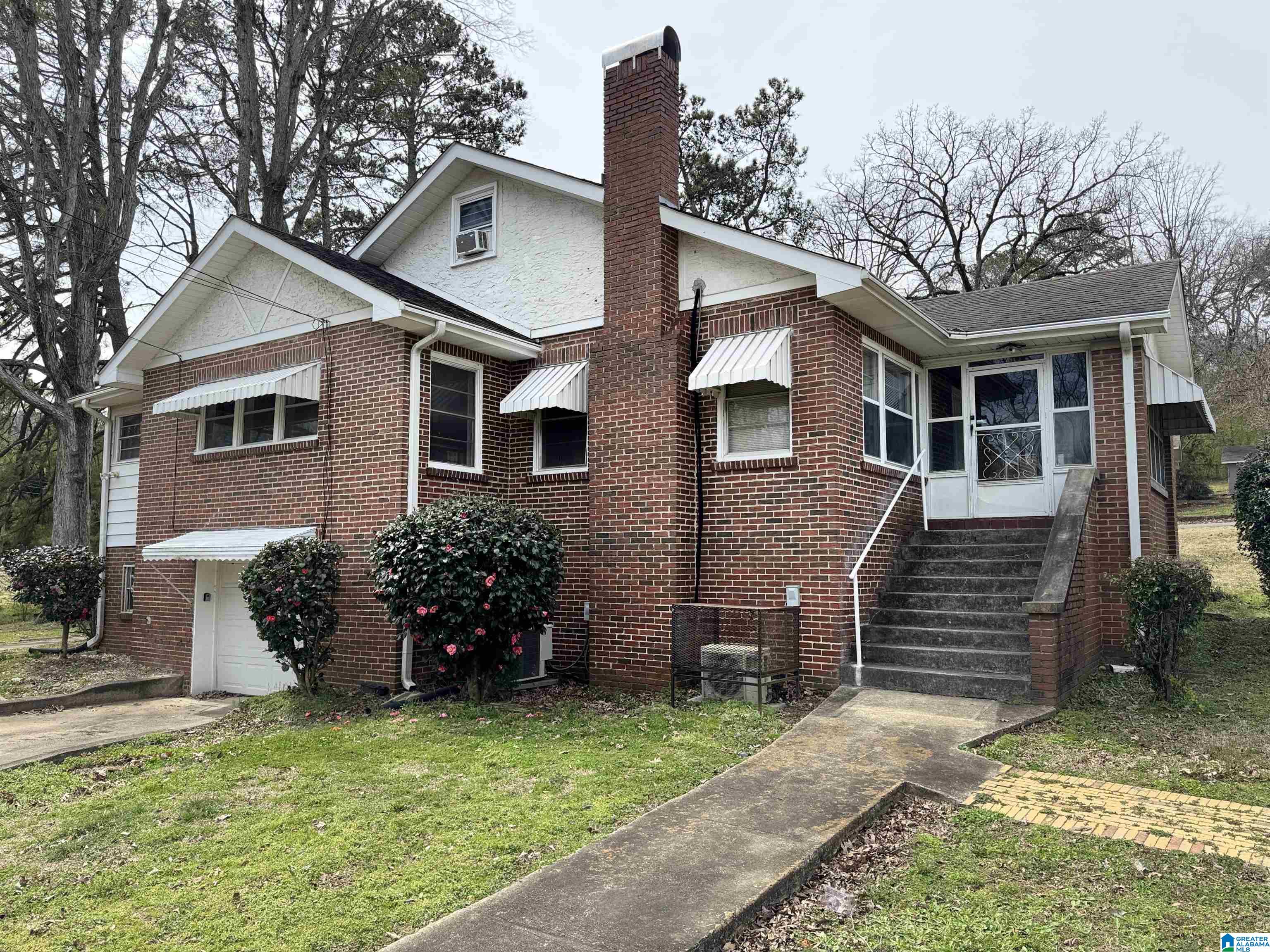 Photo 1 of 44 — 1001 DOVER LANE, BIRMINGHAM, AL 35214
