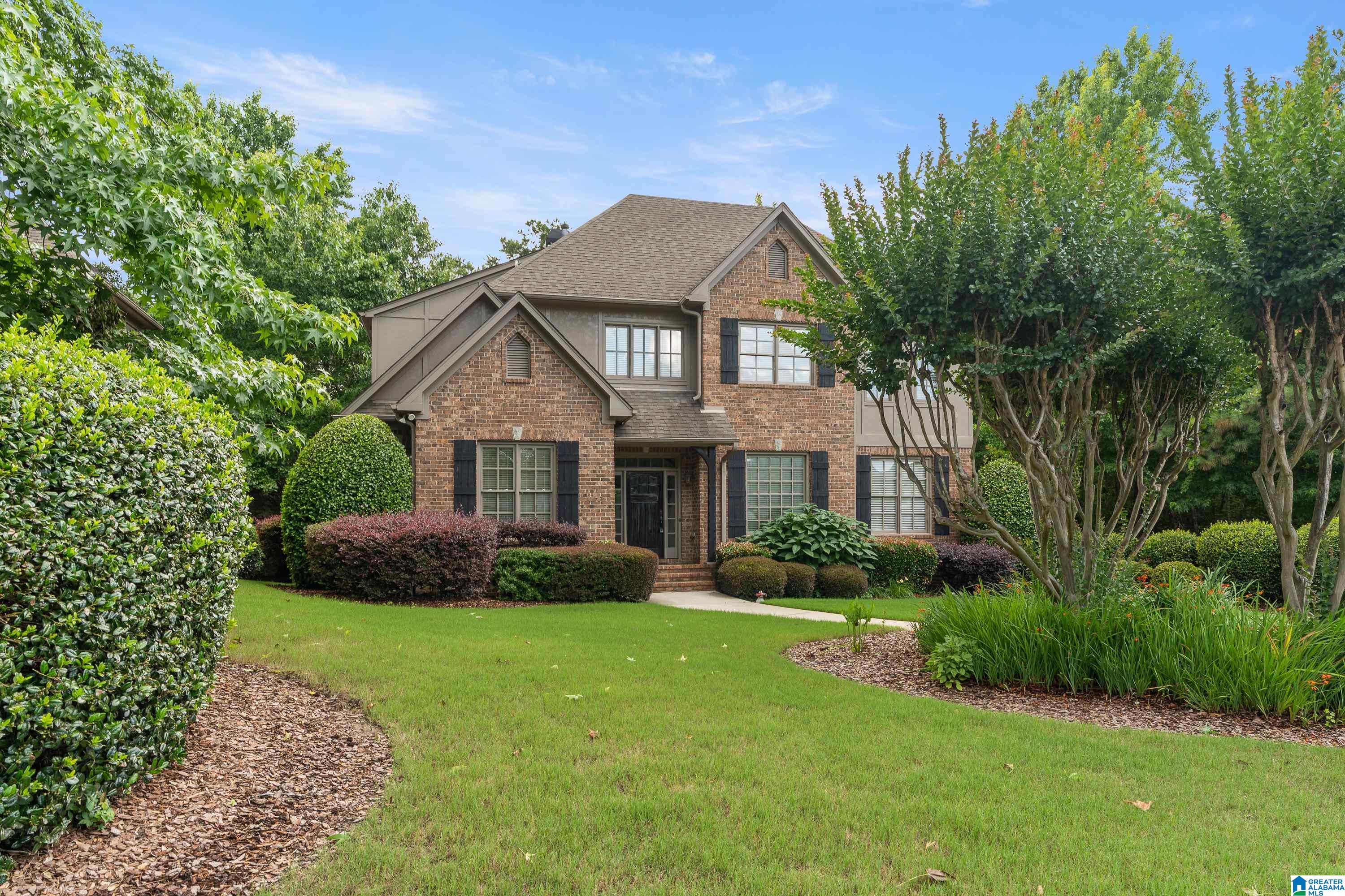 1004 HIGHLAND PARK PLACE