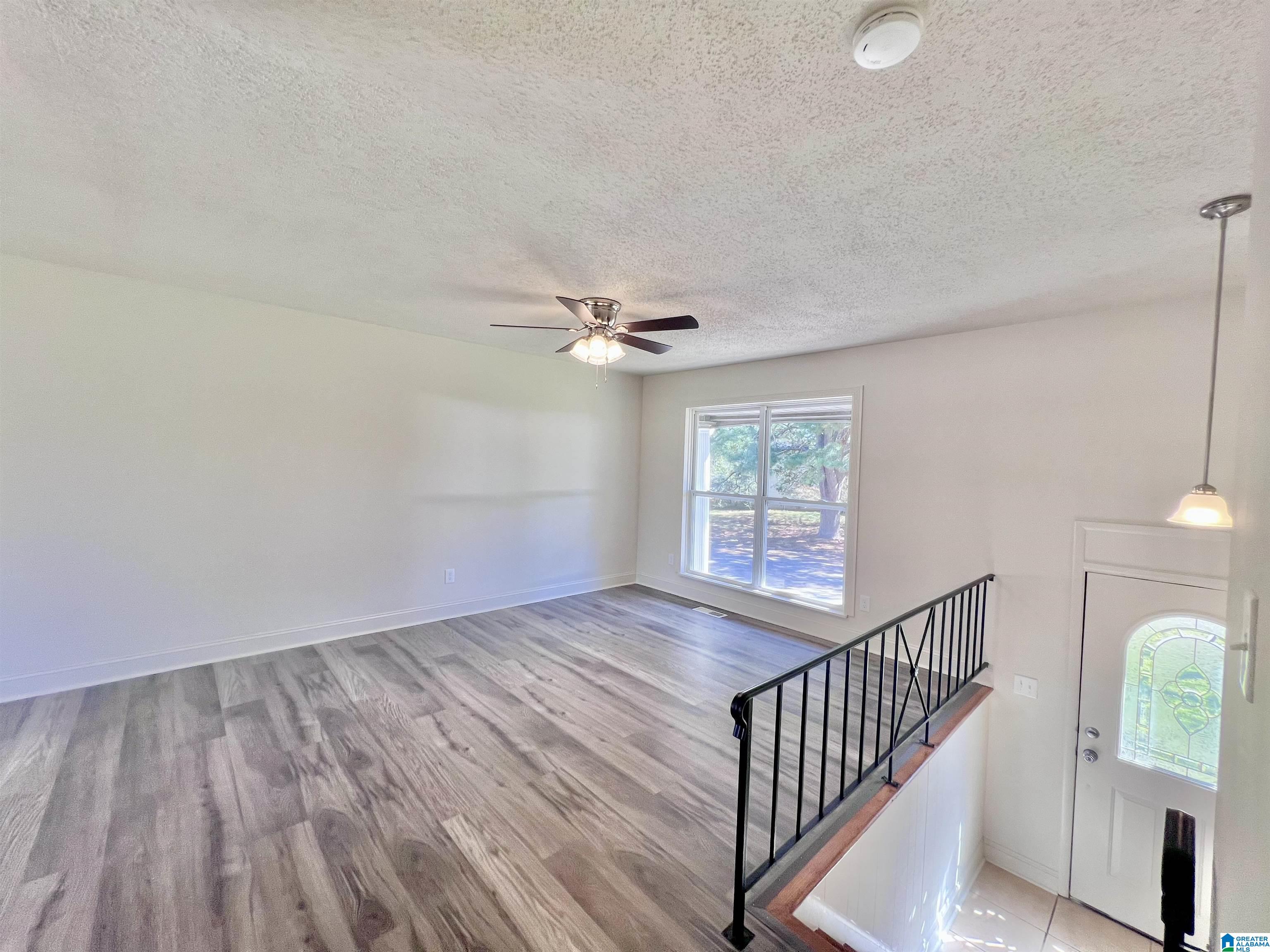 916 GALE CIRCLE