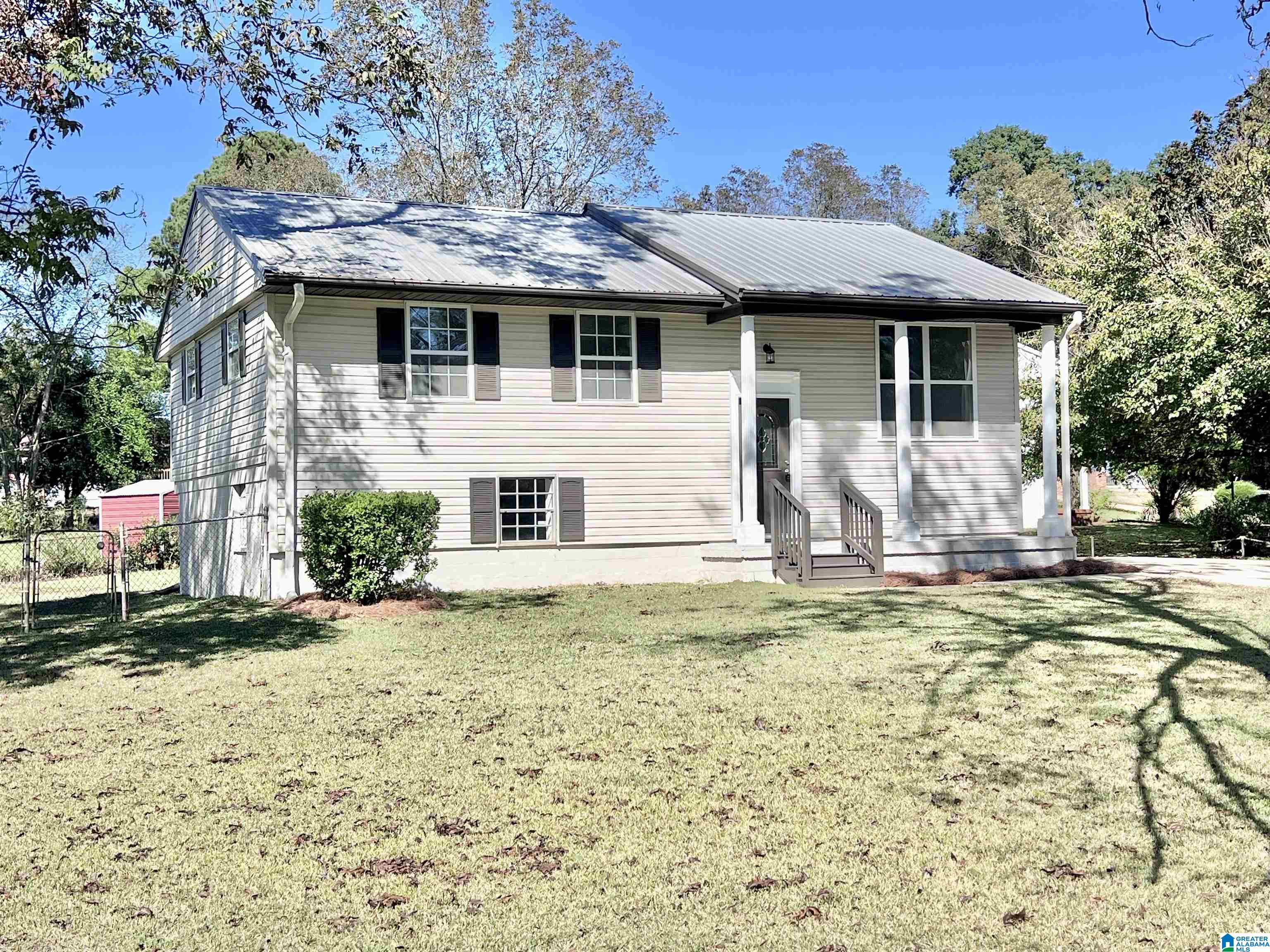 916 GALE CIRCLE