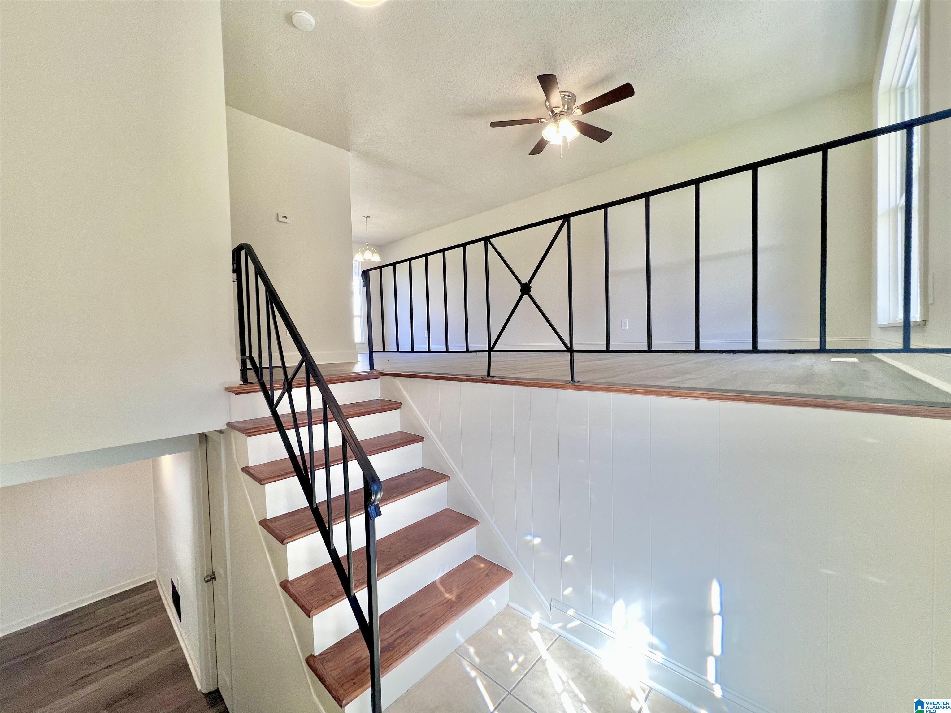 916 GALE CIRCLE