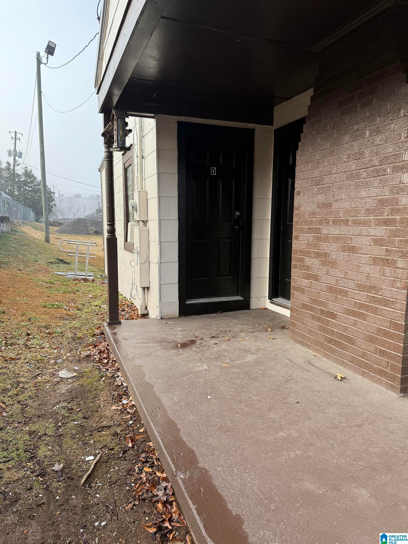 615 MATTHEWS AVENUE
