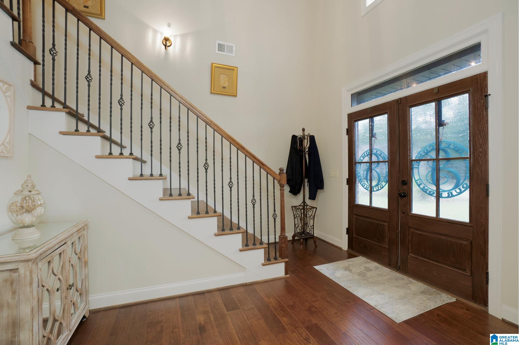 224 GREY OAKS COURT