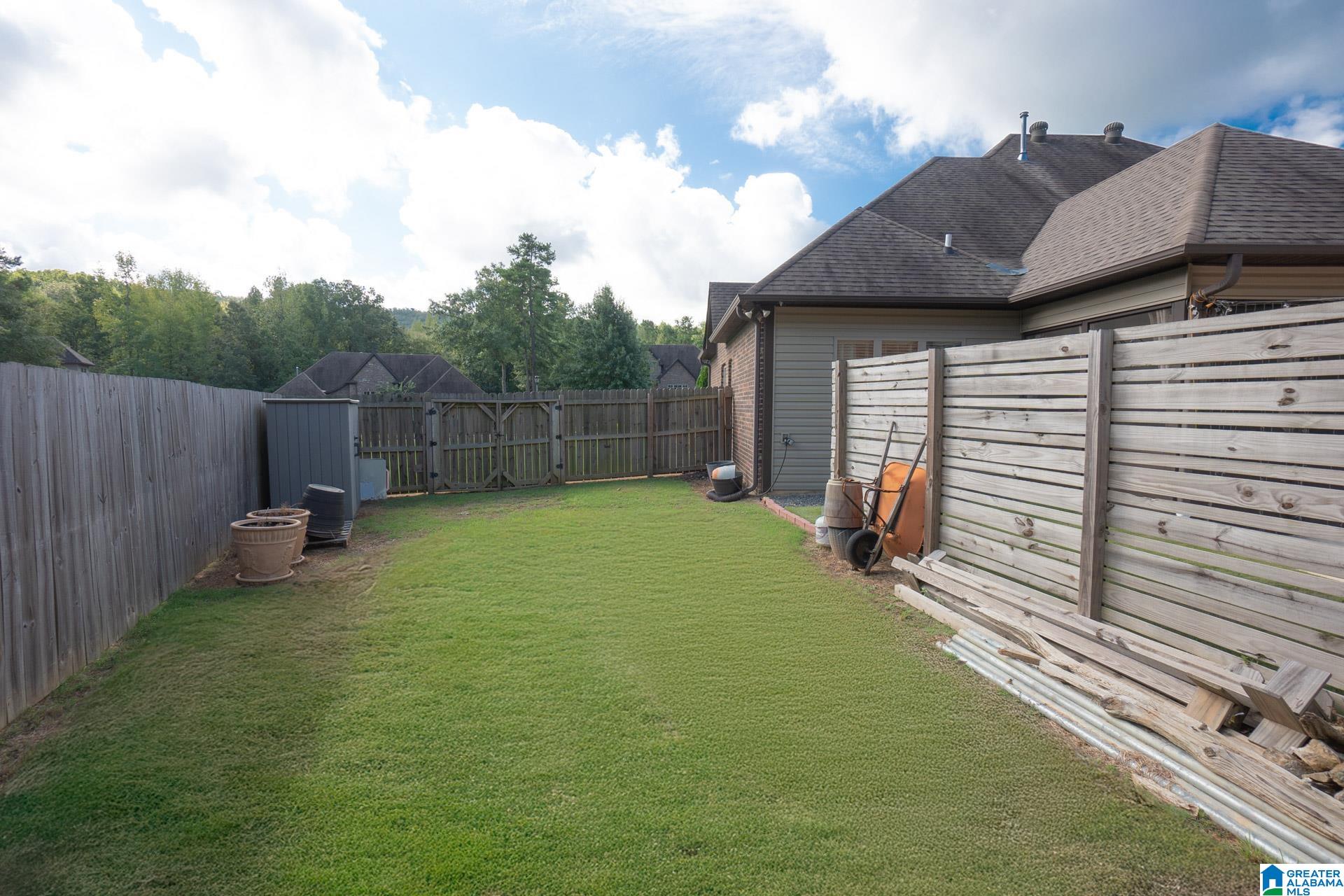 224 GREY OAKS COURT