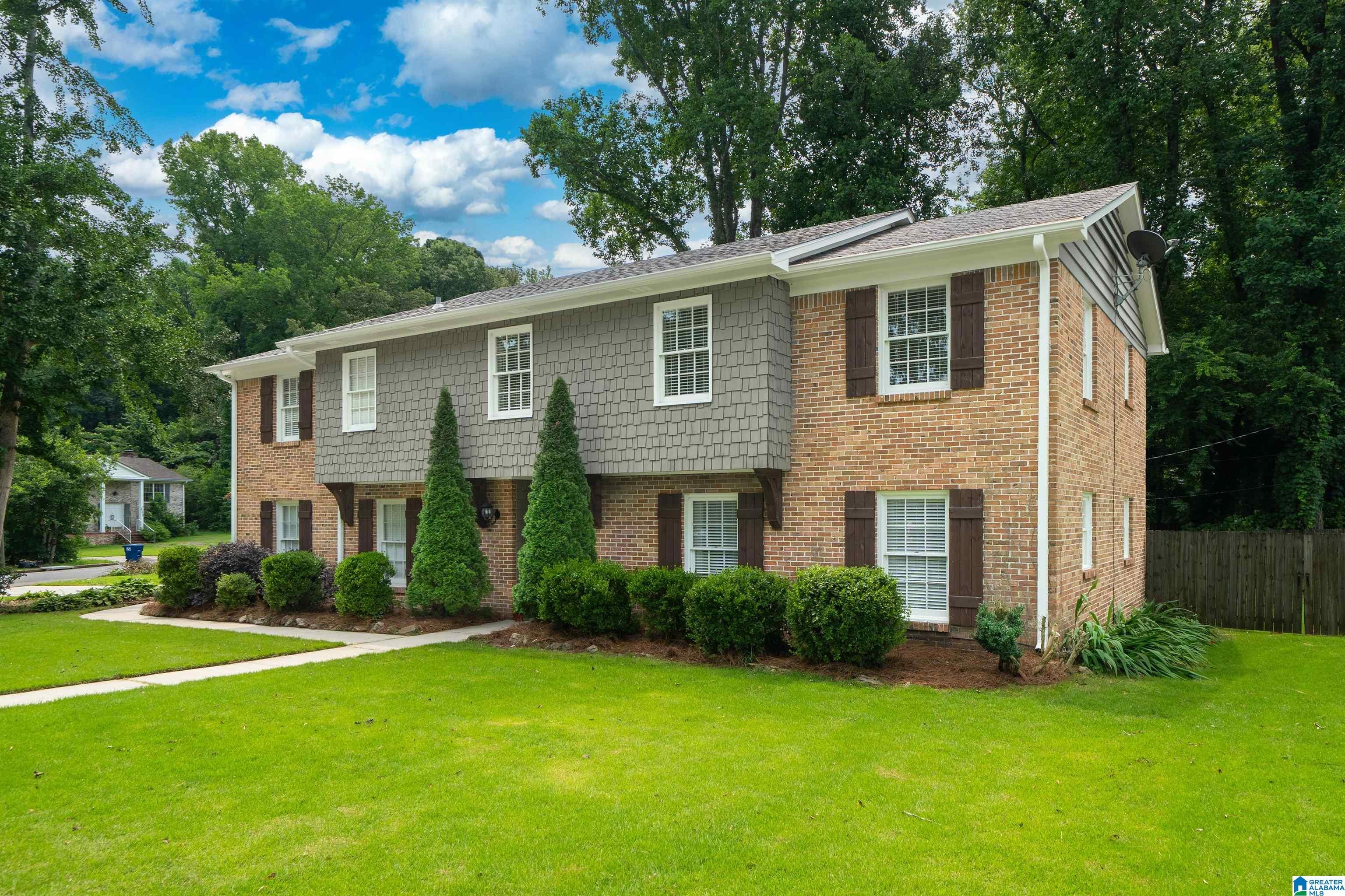 2400 MEADOWLARK DRIVE