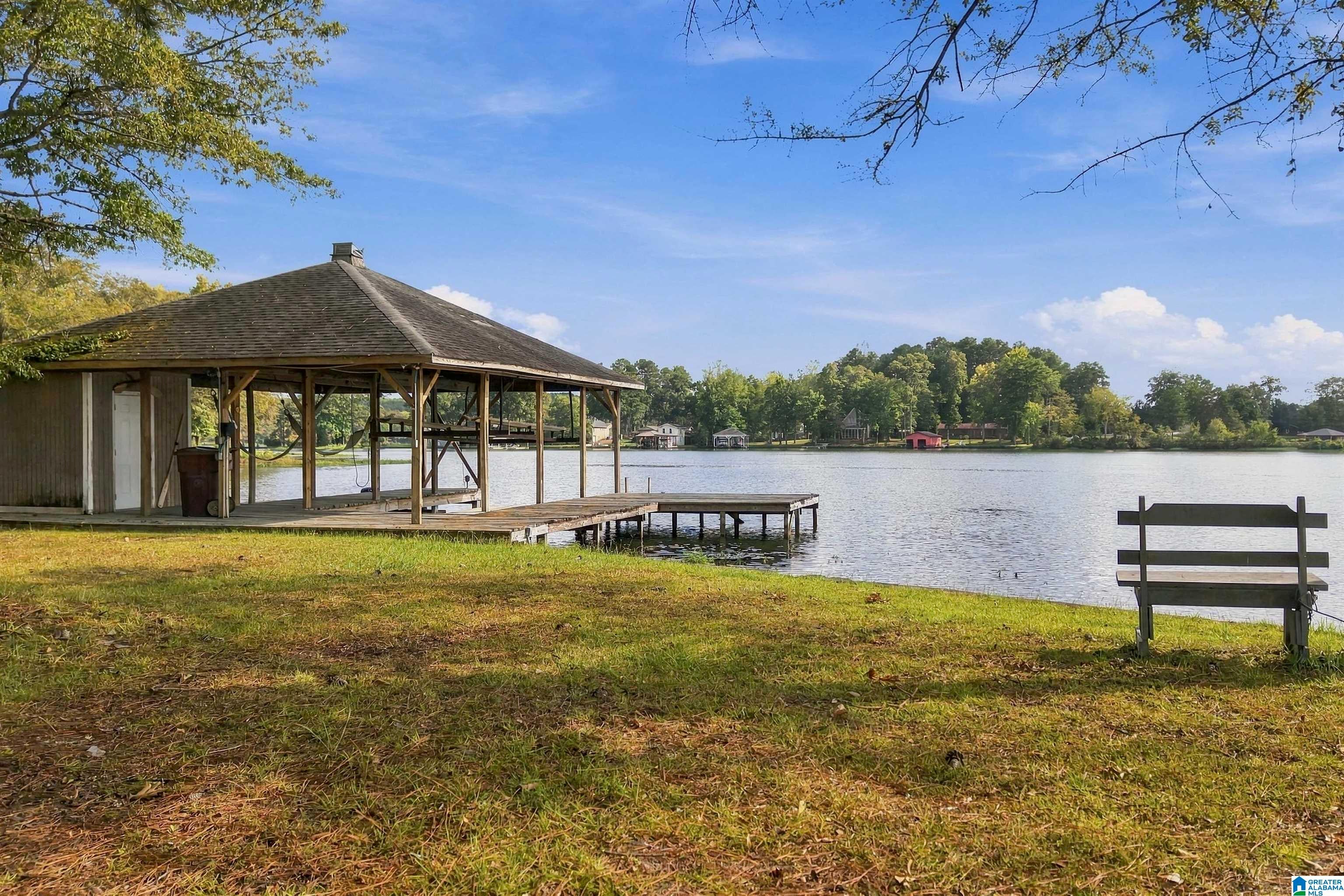 122 HERON COVE