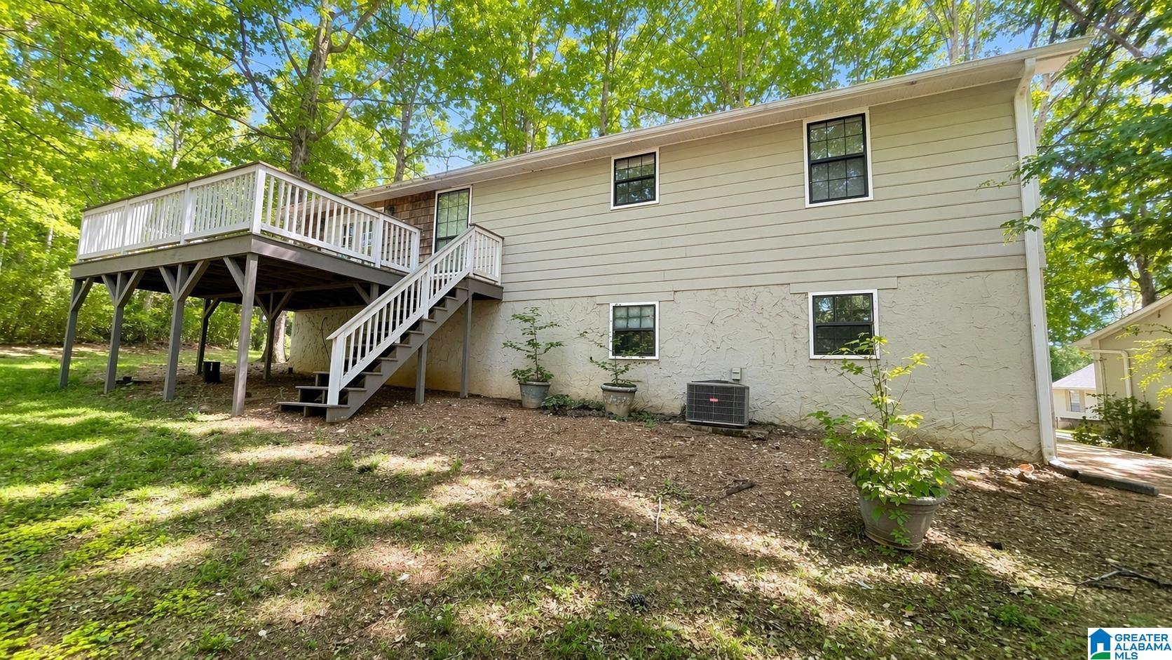 1533 SHAGBARK CIRCLE