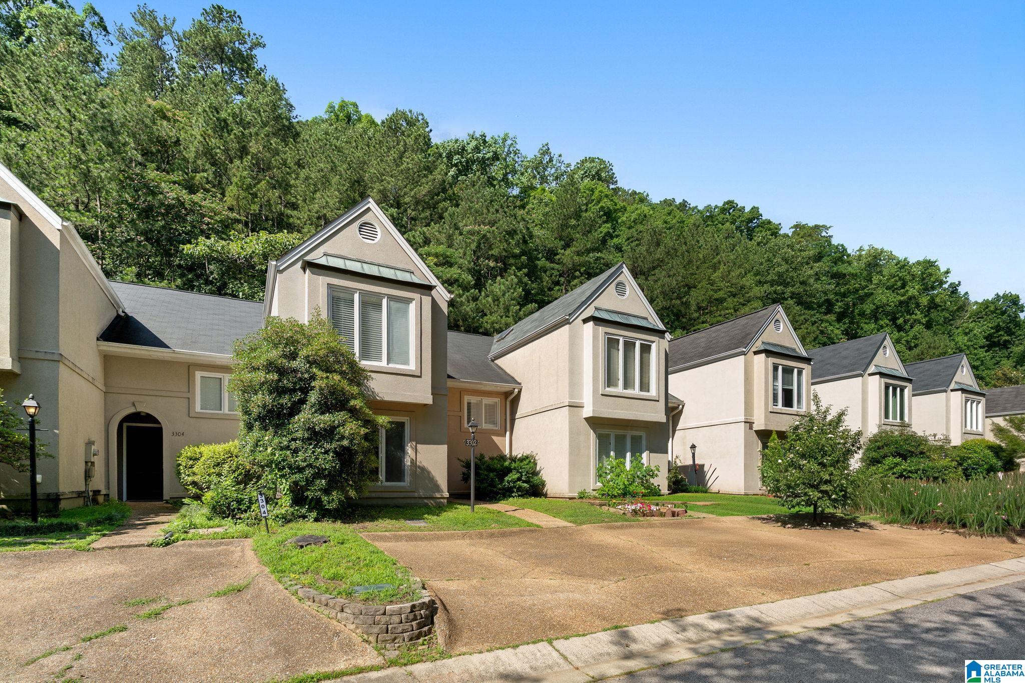3302 SHALLOWFORD CIRCLE
