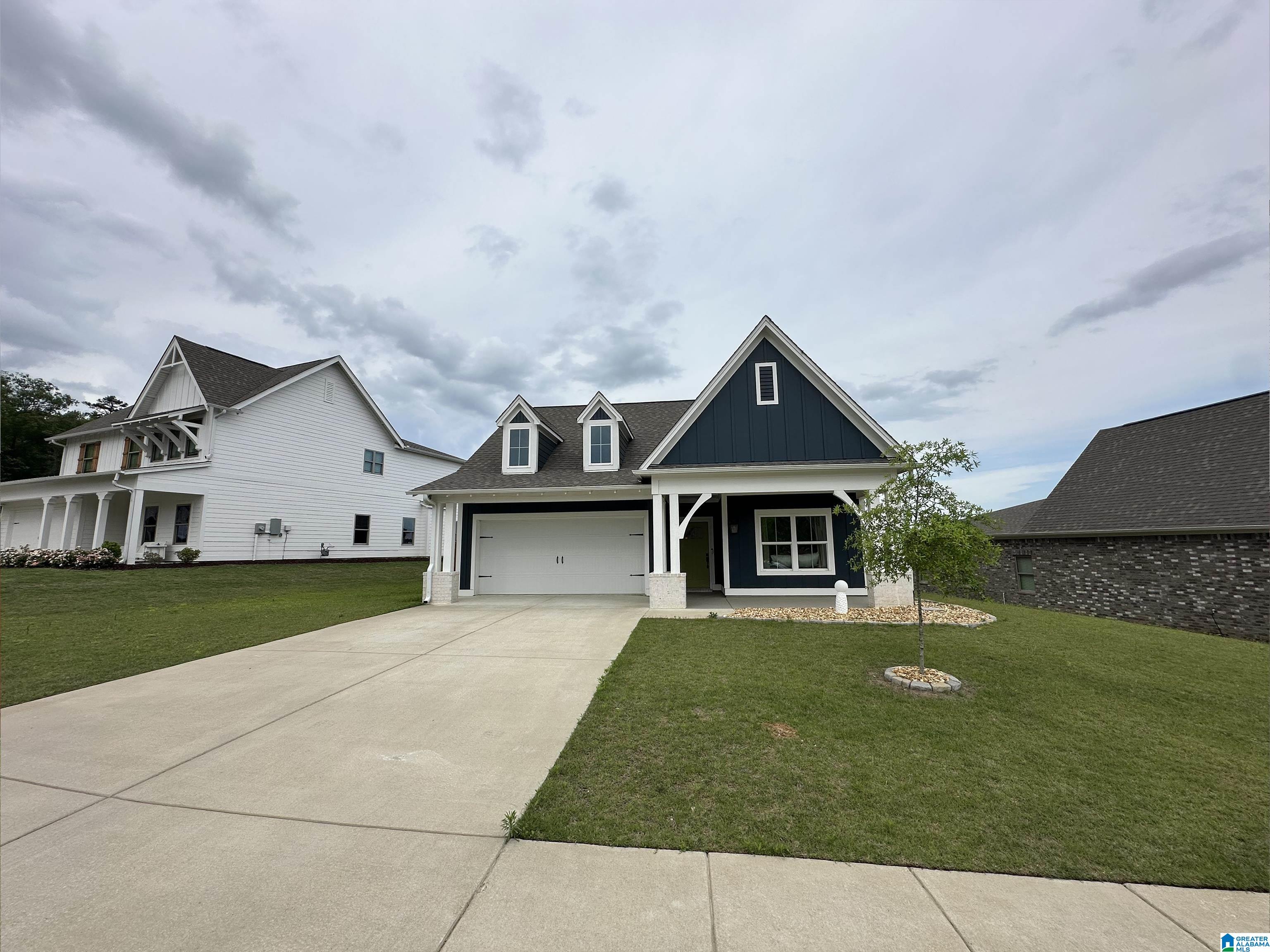 5652 LONG VIEW TRAIL