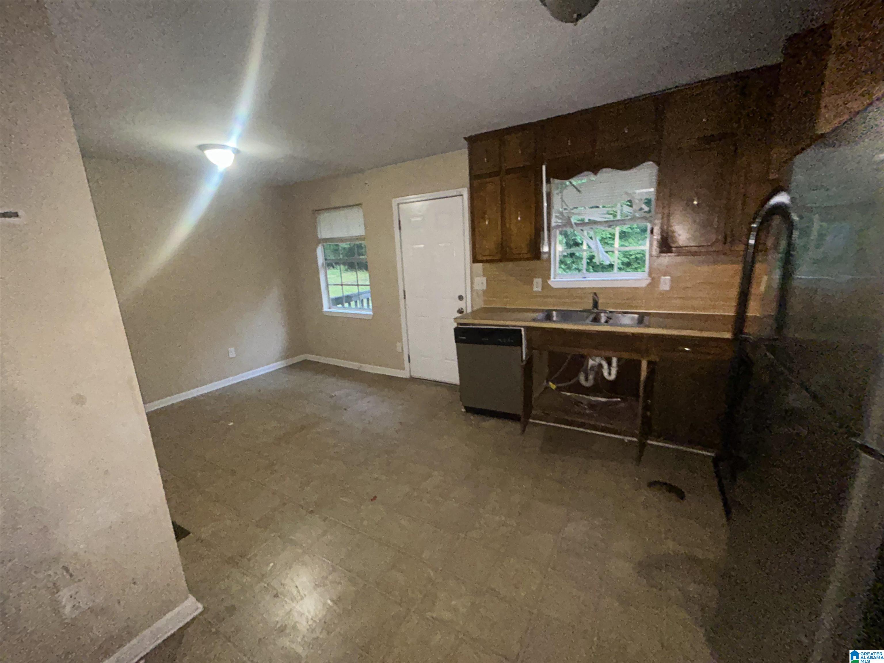 4220 FIELDSTONE DRIVE