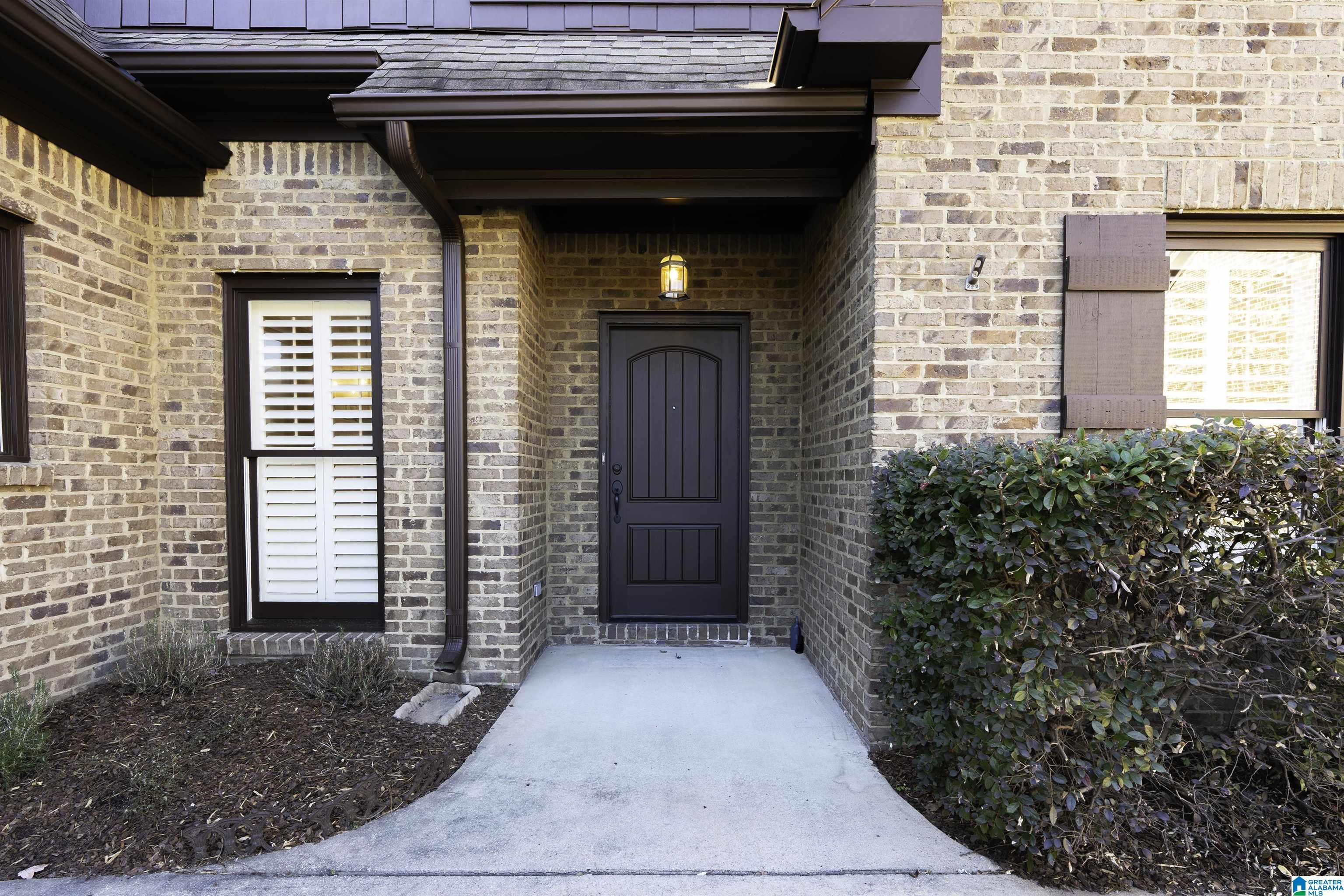 5327 CREEKSIDE PLACE