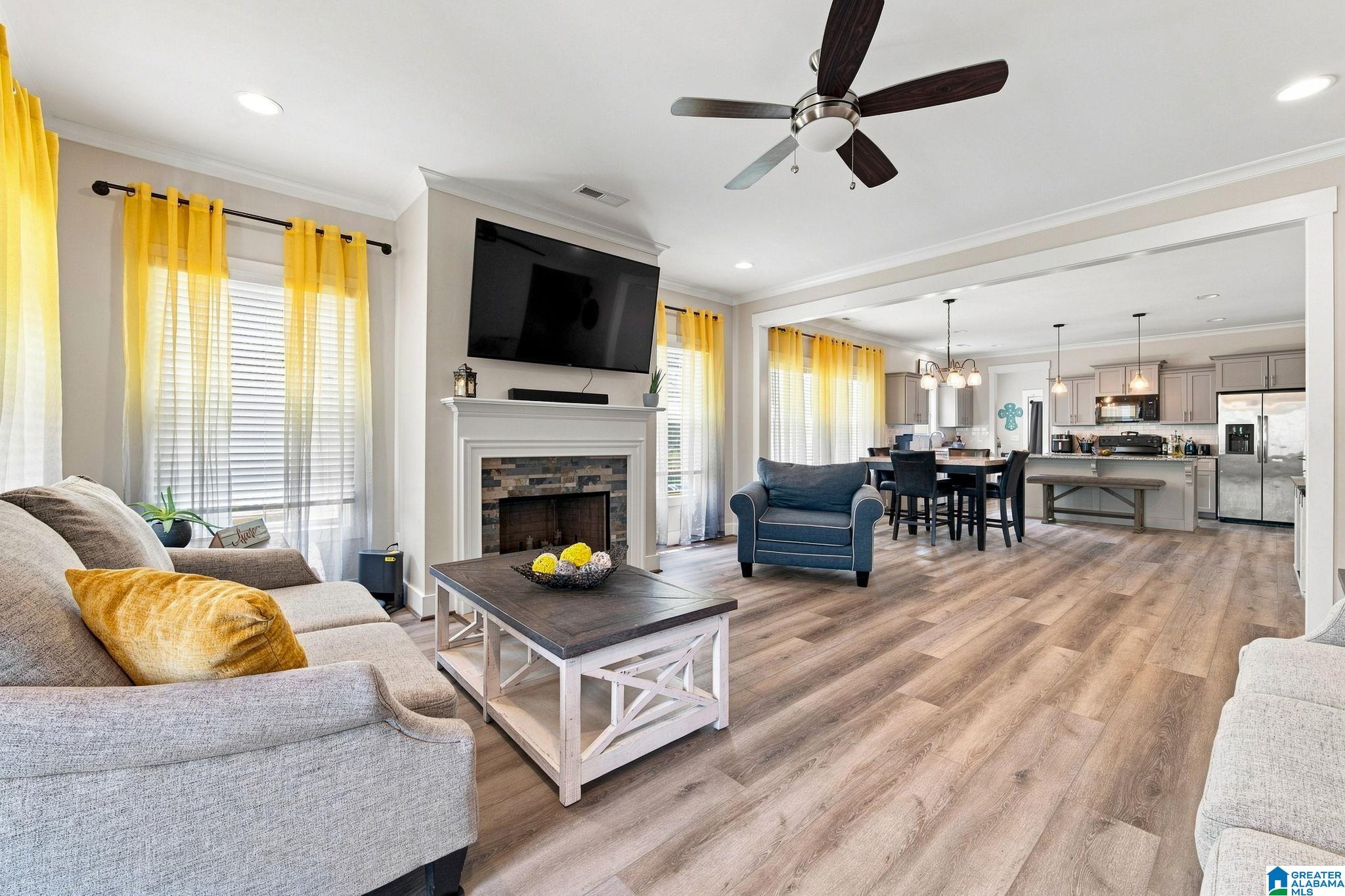 1056 GARNET DRIVE