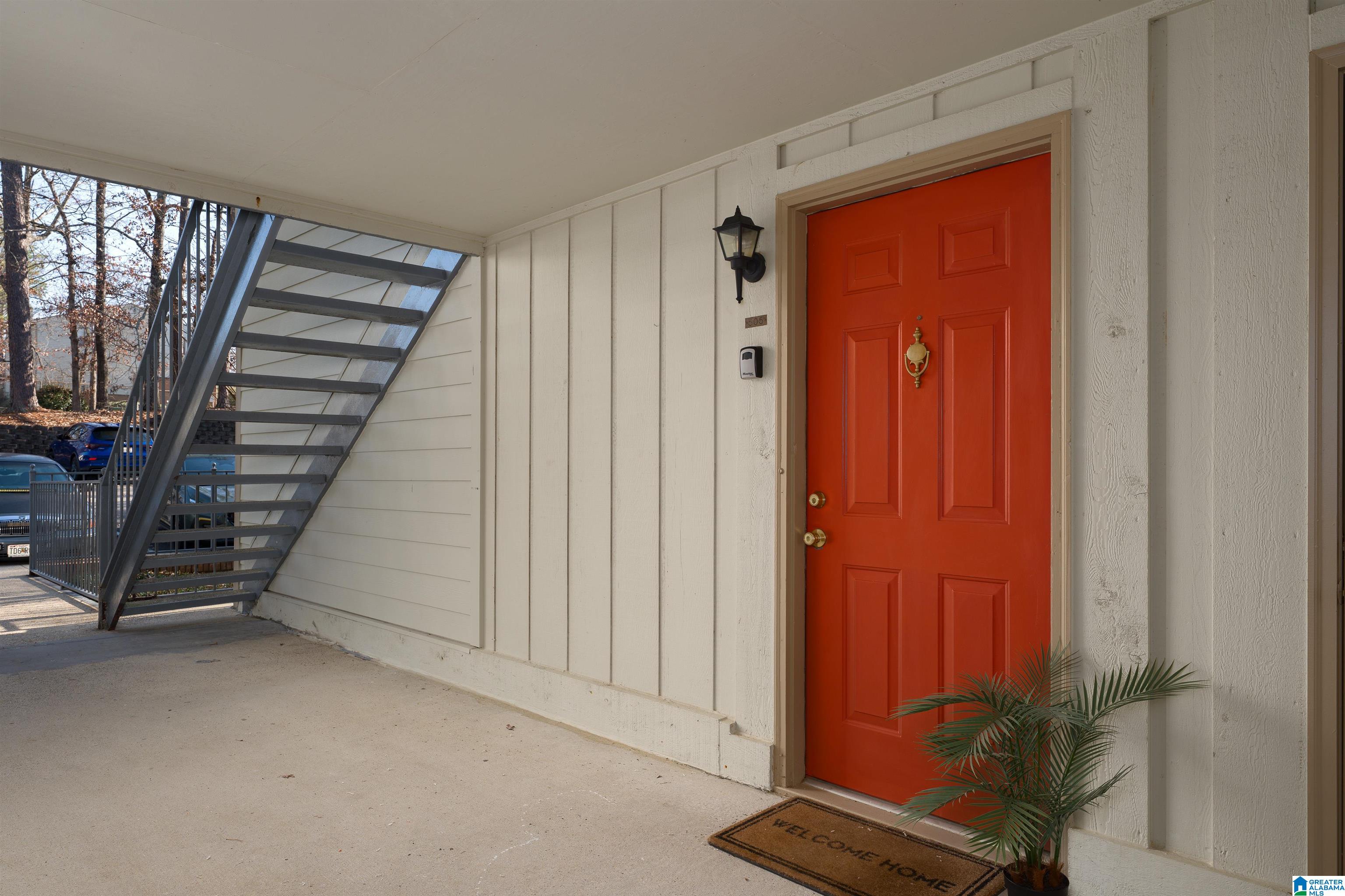 505 GABLES DRIVE 505