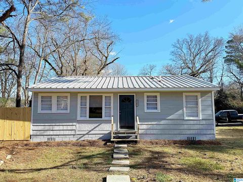 2301 27TH AVENUE N HUEYTOWN AL 35023