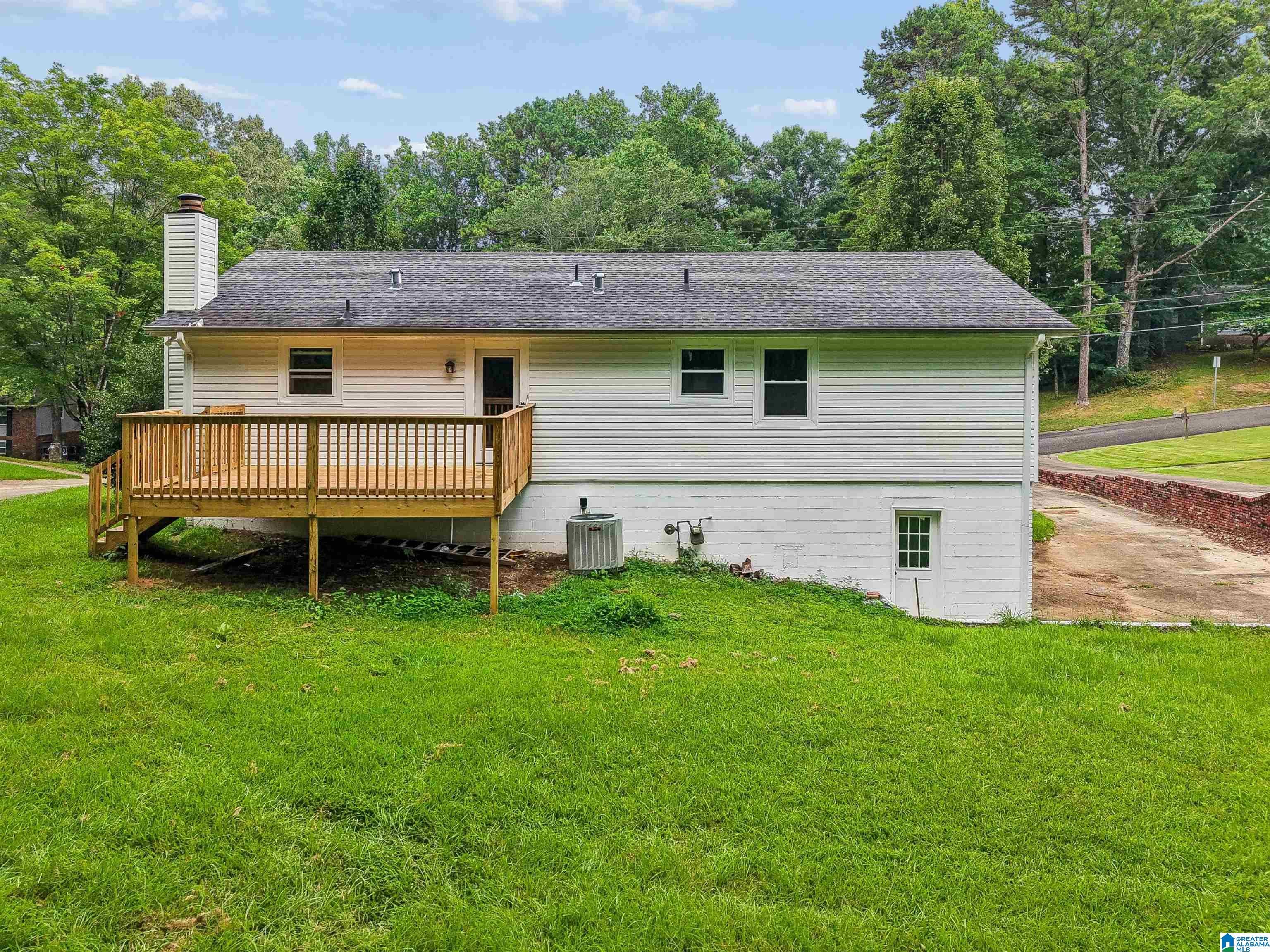 112 SILVERLEAF DRIVE
