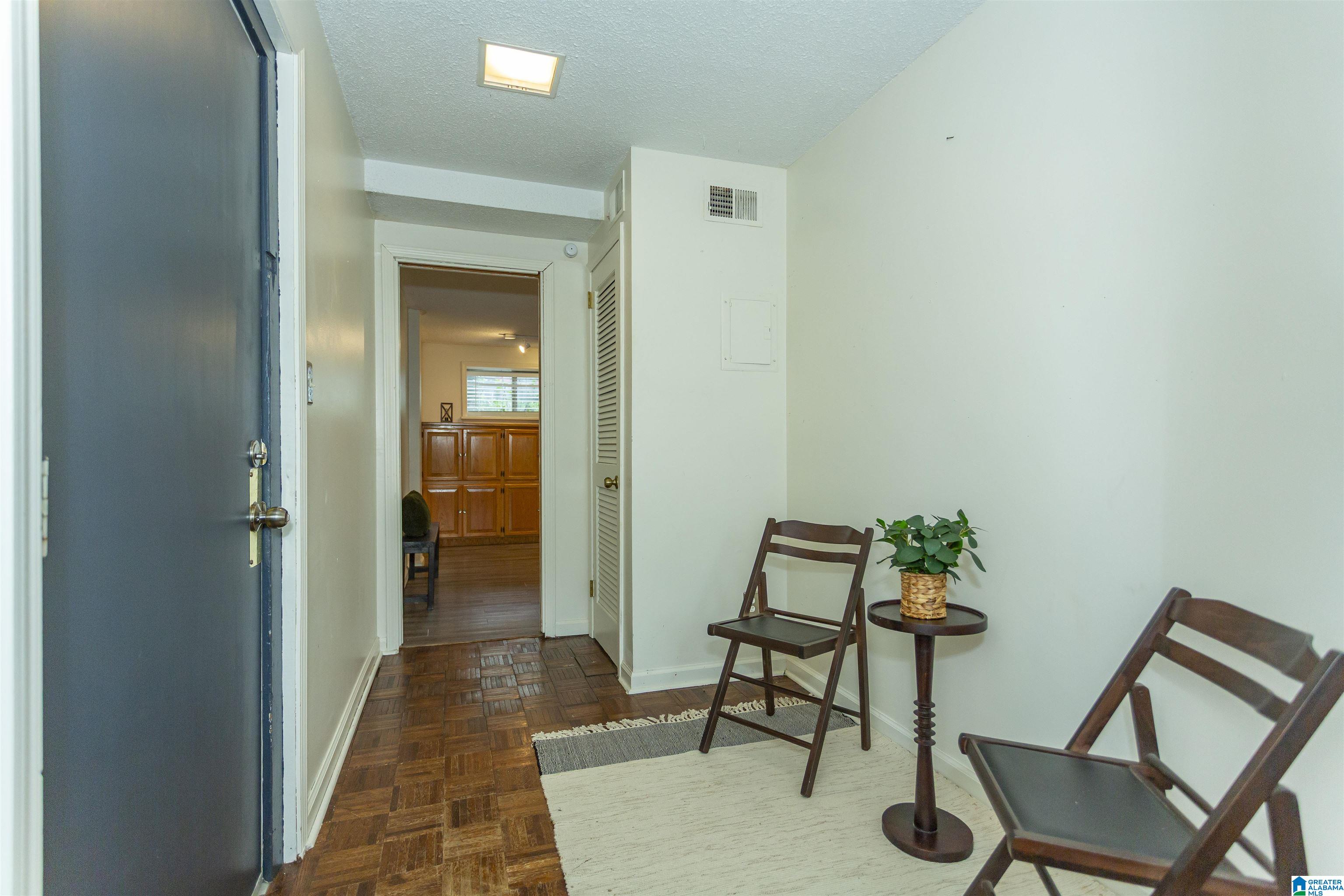 1552 15TH STREET S 1552