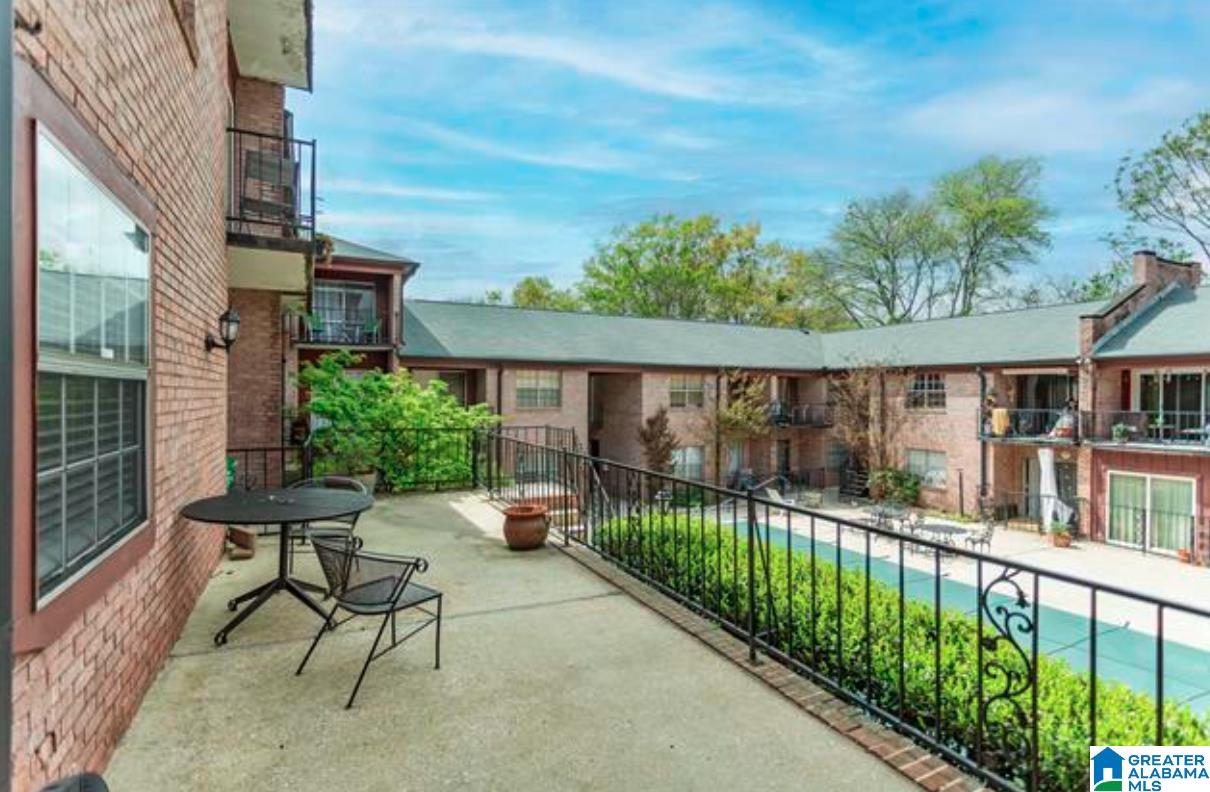 Photo 1 of 43 — 1552 15TH STREET S 1552, BIRMINGHAM, AL 35205