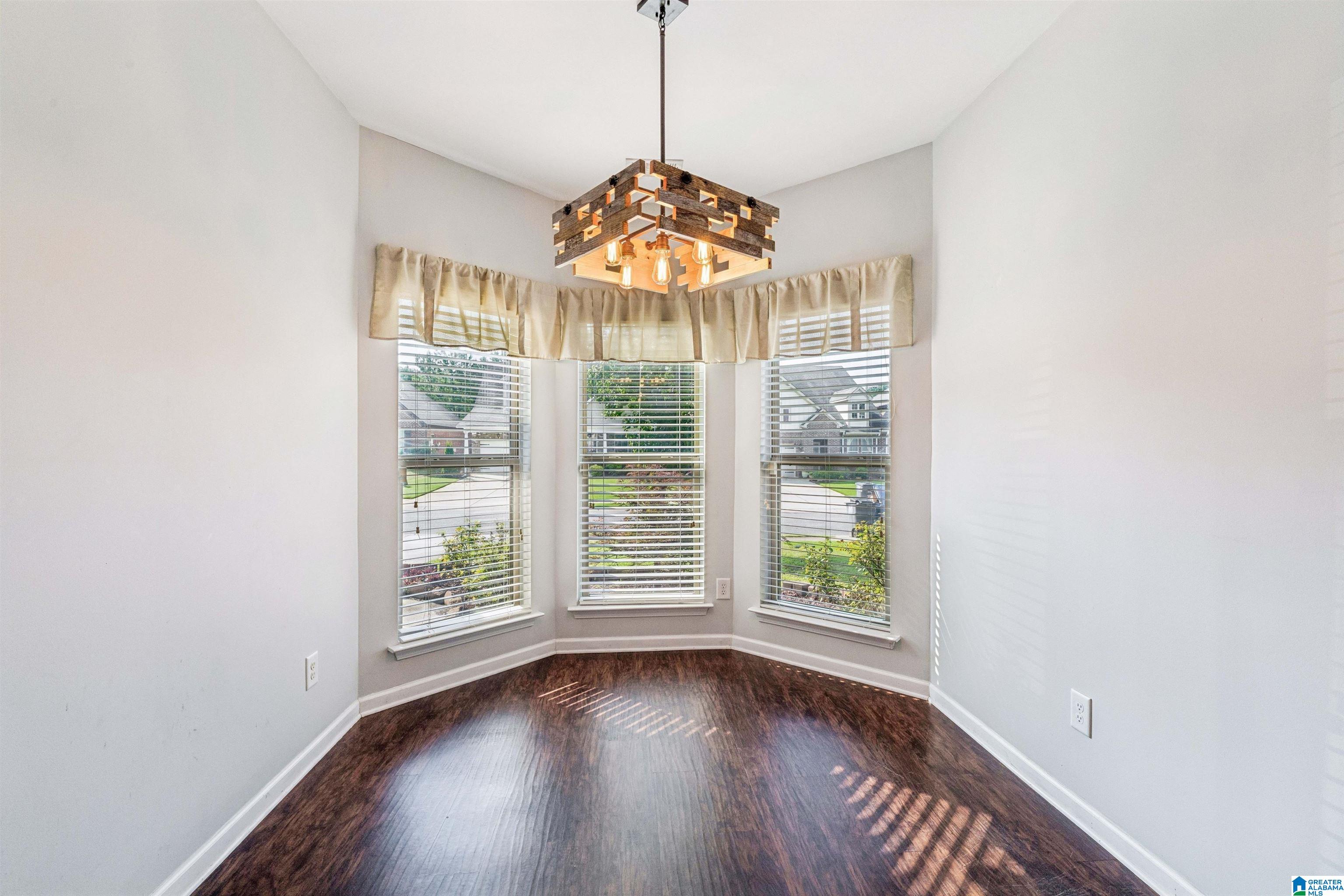 338 GLEN CROSS WAY