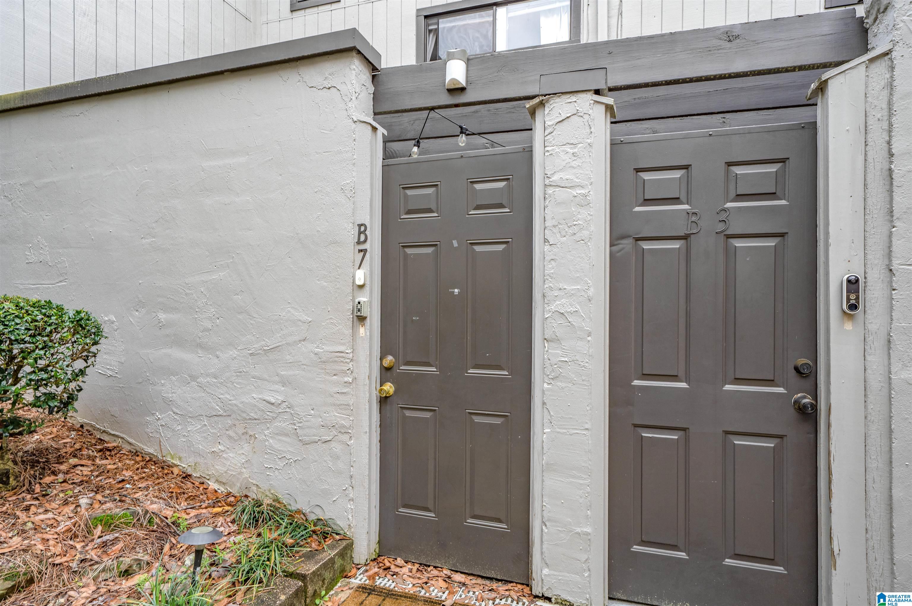 3350 ALTAMONT ROAD B7