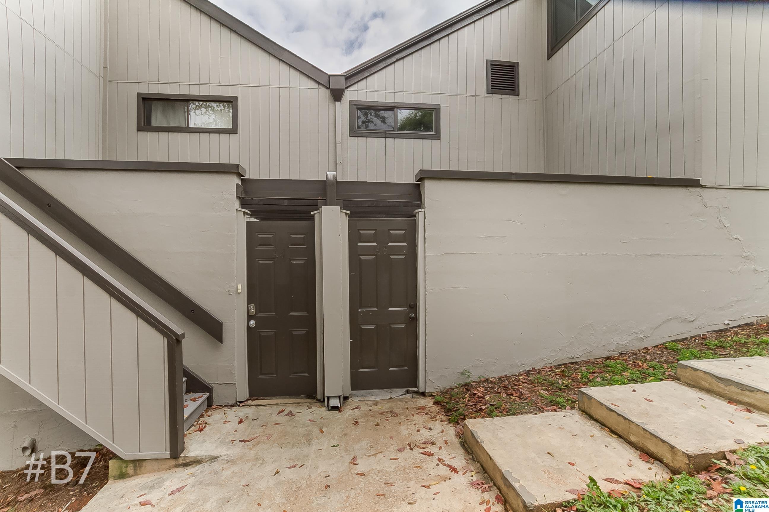 3350 ALTAMONT ROAD B7