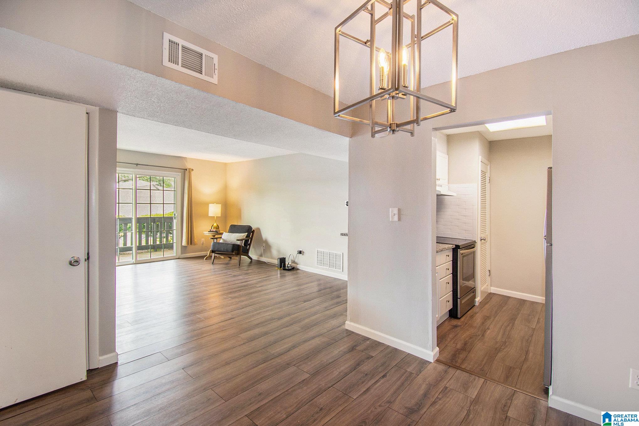 1301 WOODLAND VILLAGE 1301