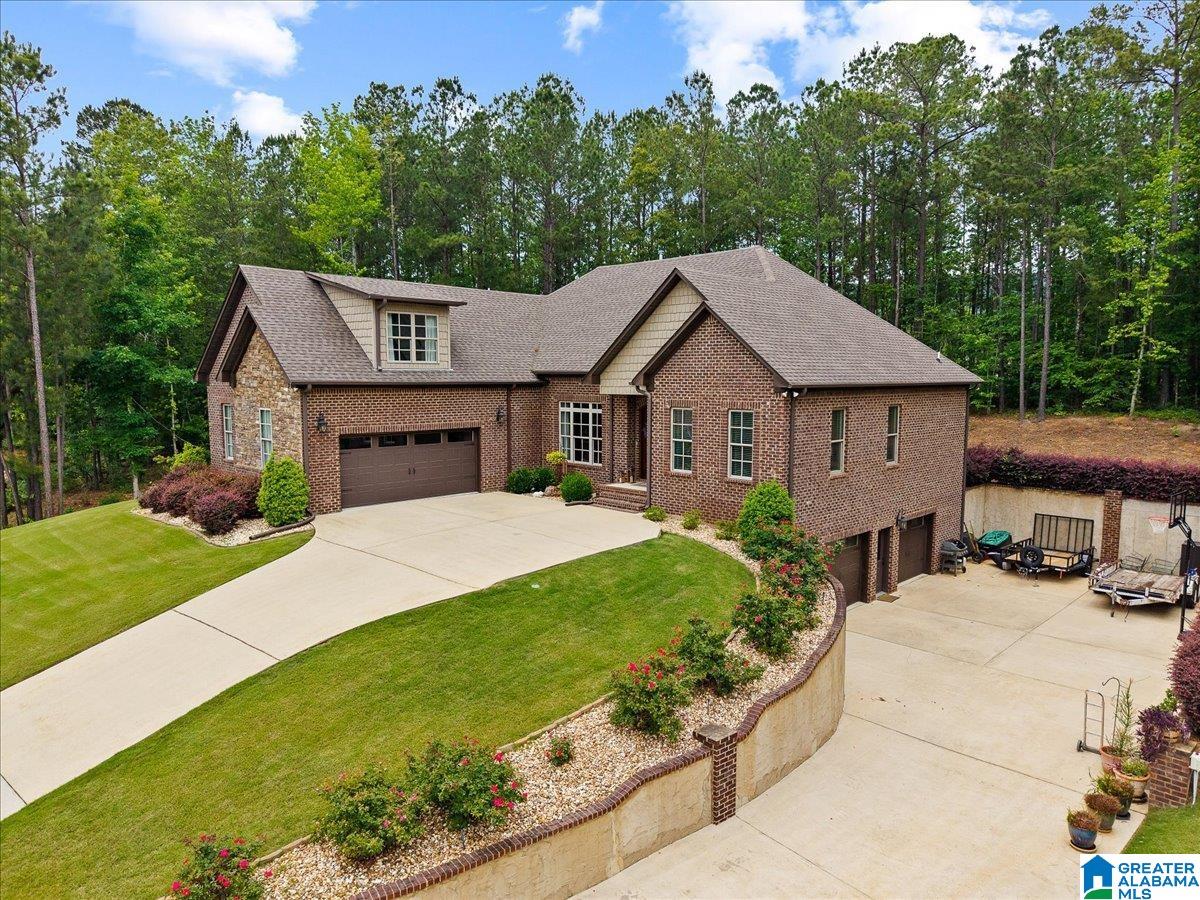 817 GREY OAKS COVE