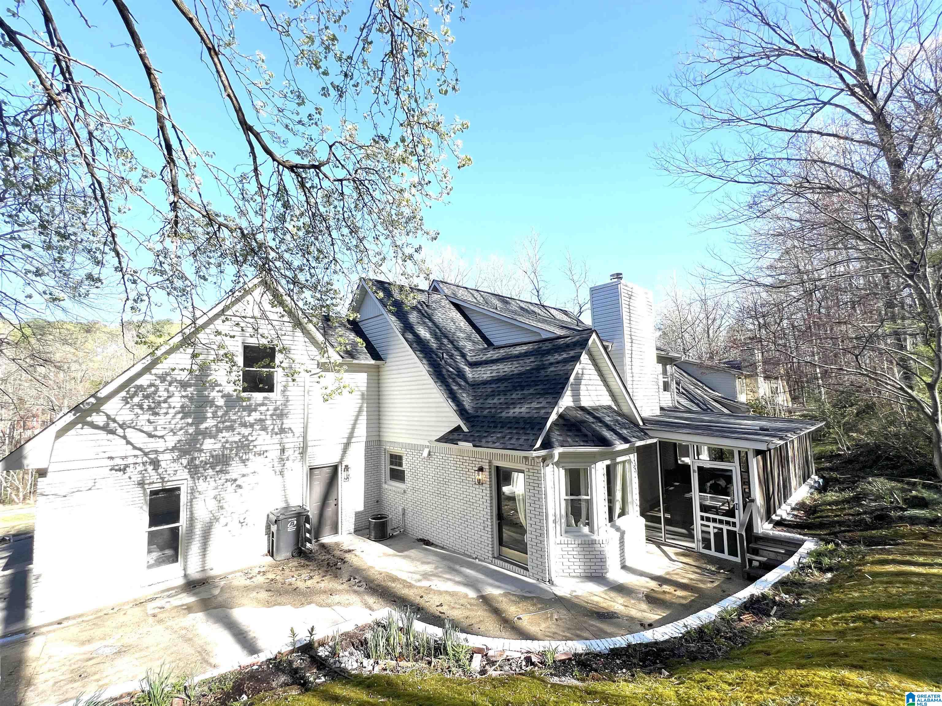 4413 VICKSBURG DRIVE