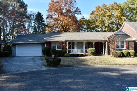 1610 BERRY KNOLL HOMEWOOD AL 35226