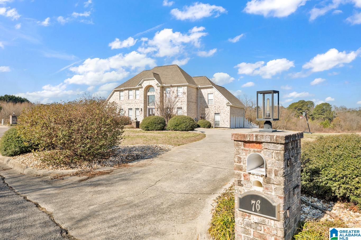 76 DERRICK CIRCLE - Photo 3