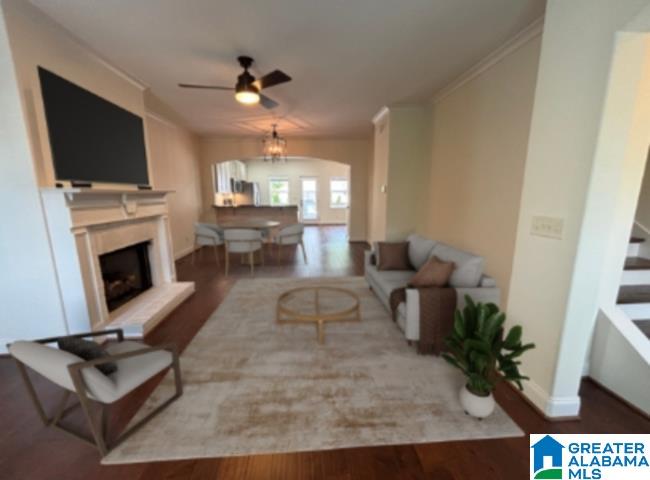 978 LENNOX BOULEVARD