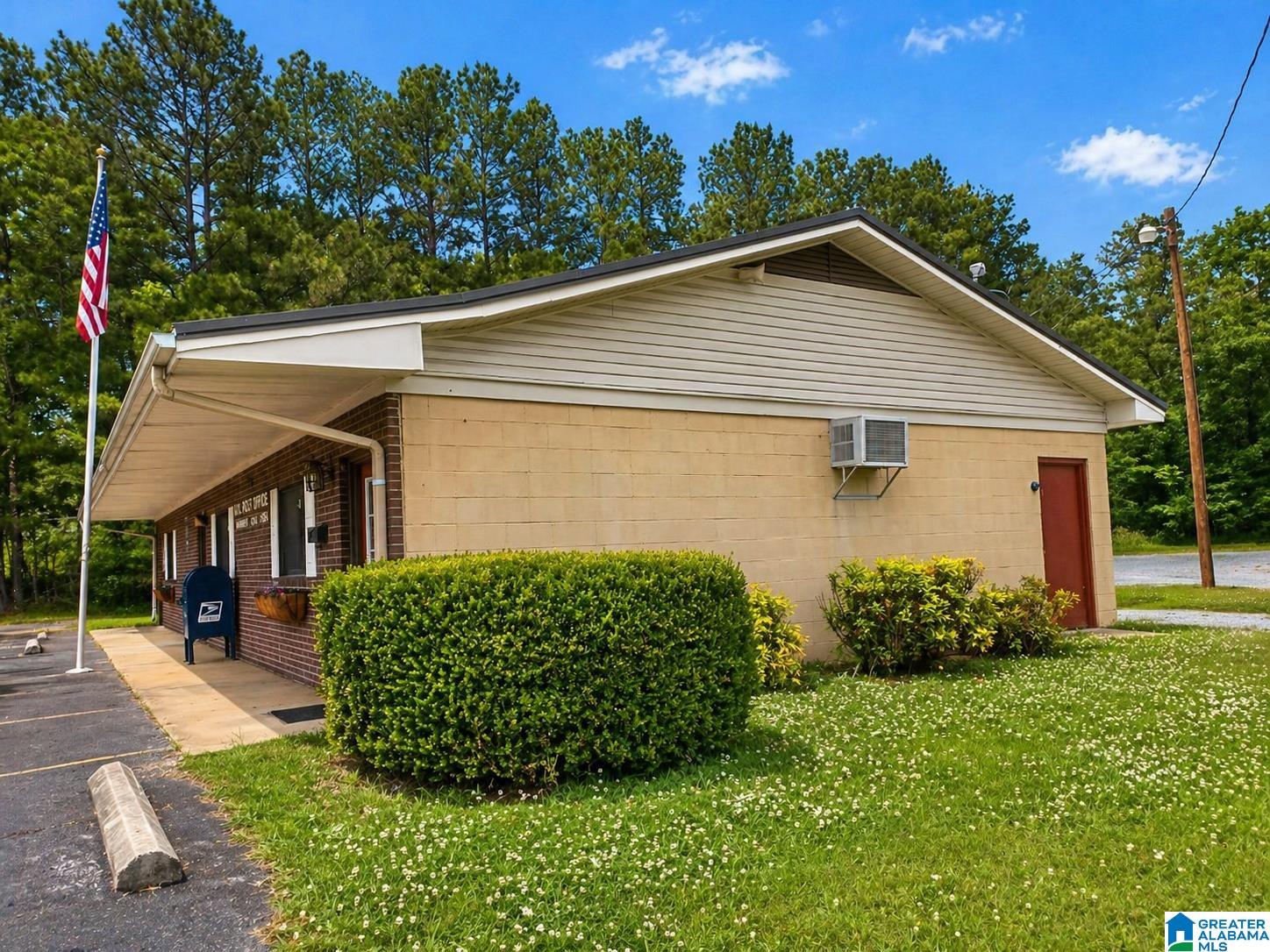 Photo 1 of 4 — 52782 ALABAMA HIGHWAY 25, VANDIVER, AL 35176