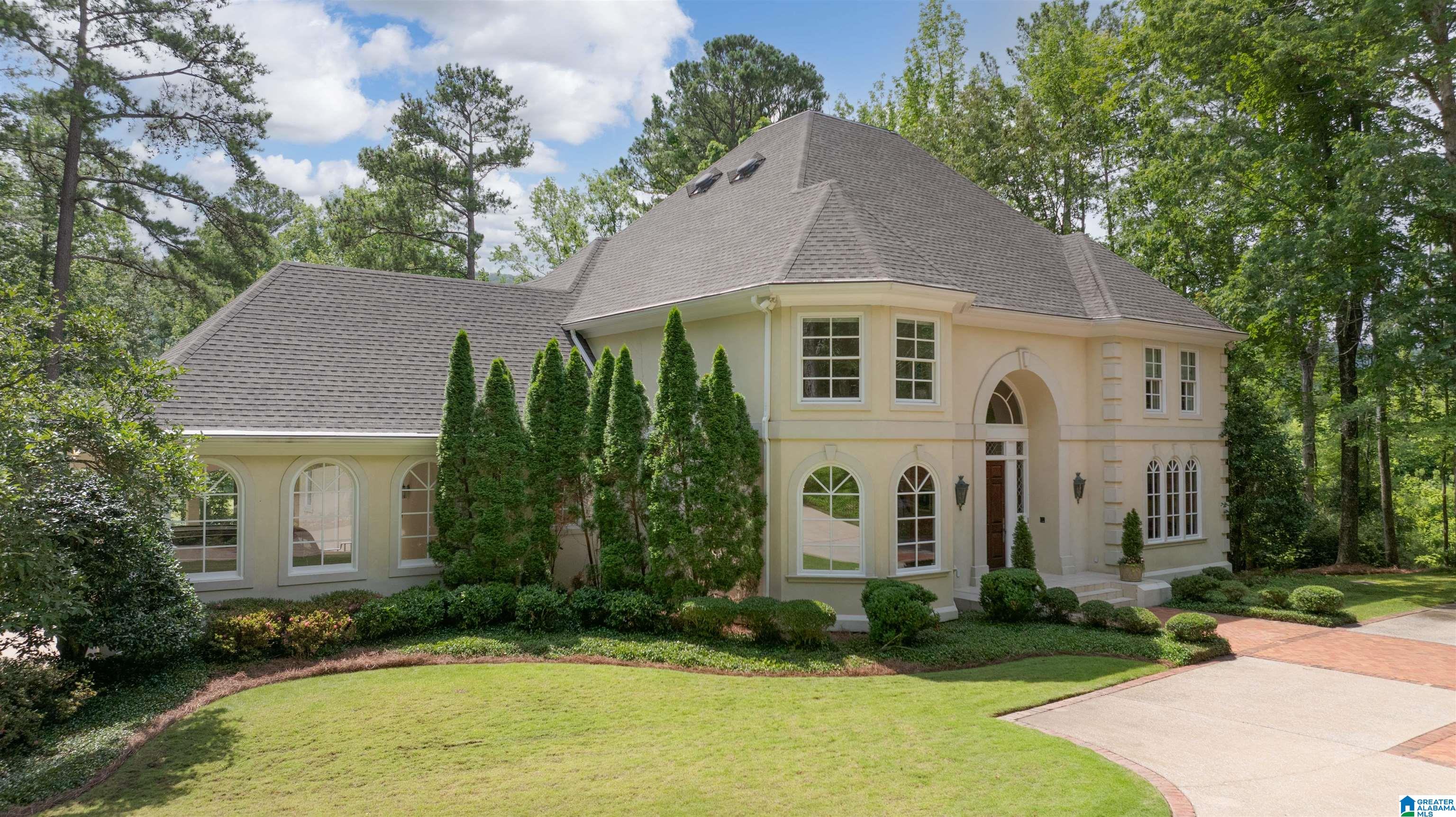 5 TURNBERRY PLACE