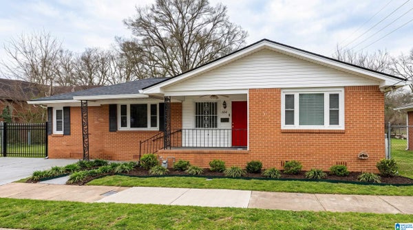 104 SOUTH ST, MARION, AL 36756 - Image 81a76b320f781f67c471bfbfe4e6dc0e/4004821618