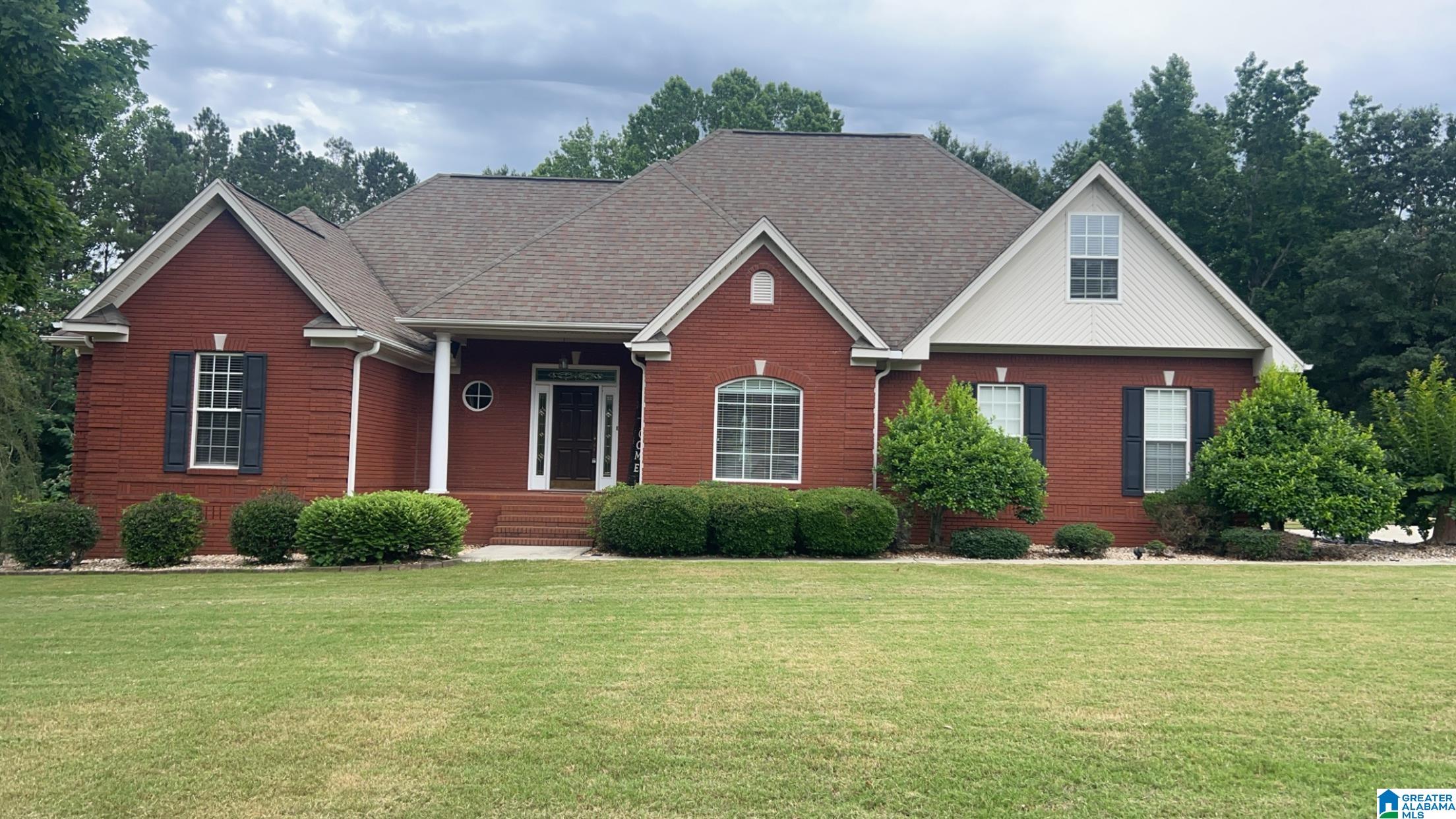 Photo 1 of 5 — 214 BUCK CIRCLE, CLANTON, AL 35045