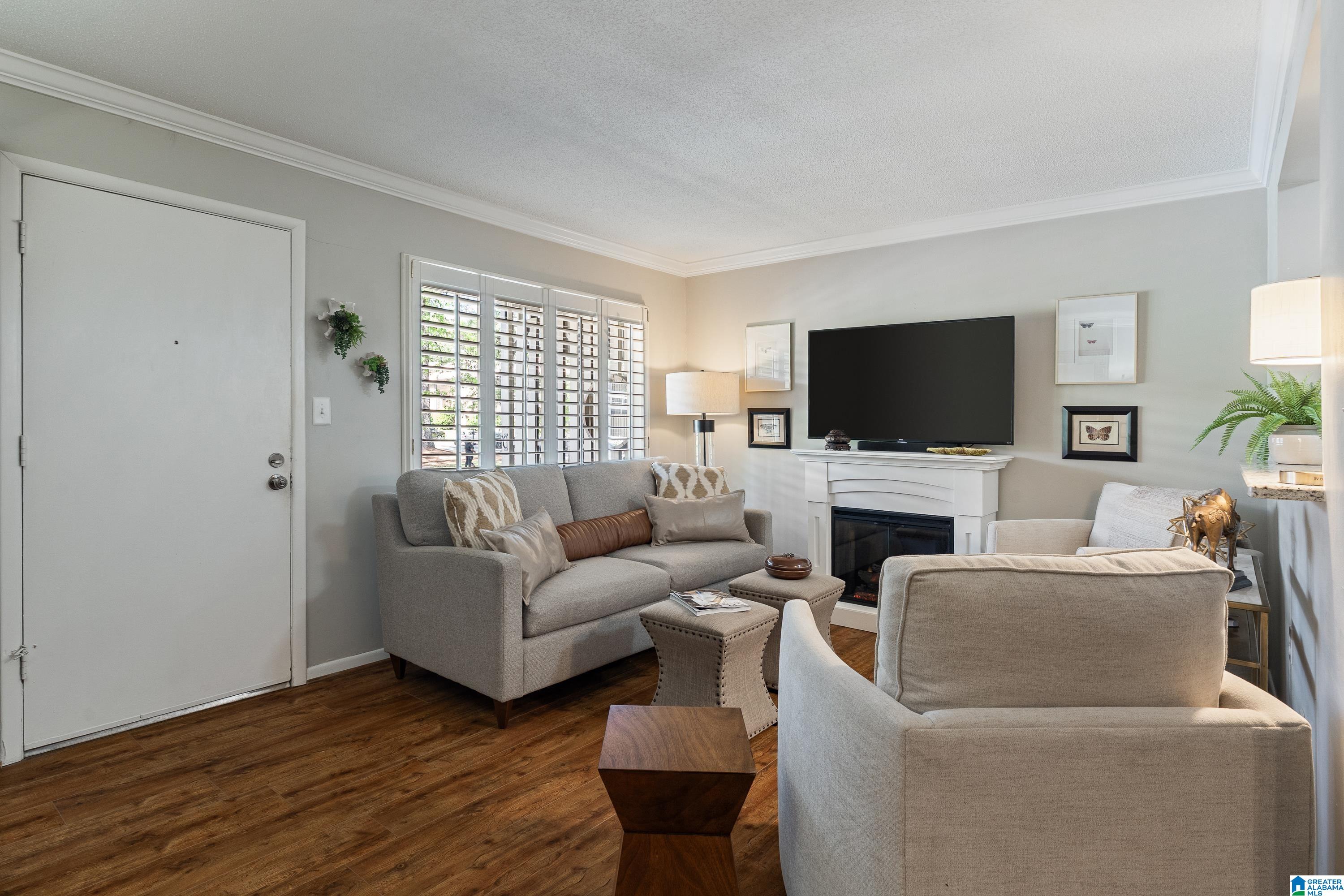 3101 LORNA ROAD 1813