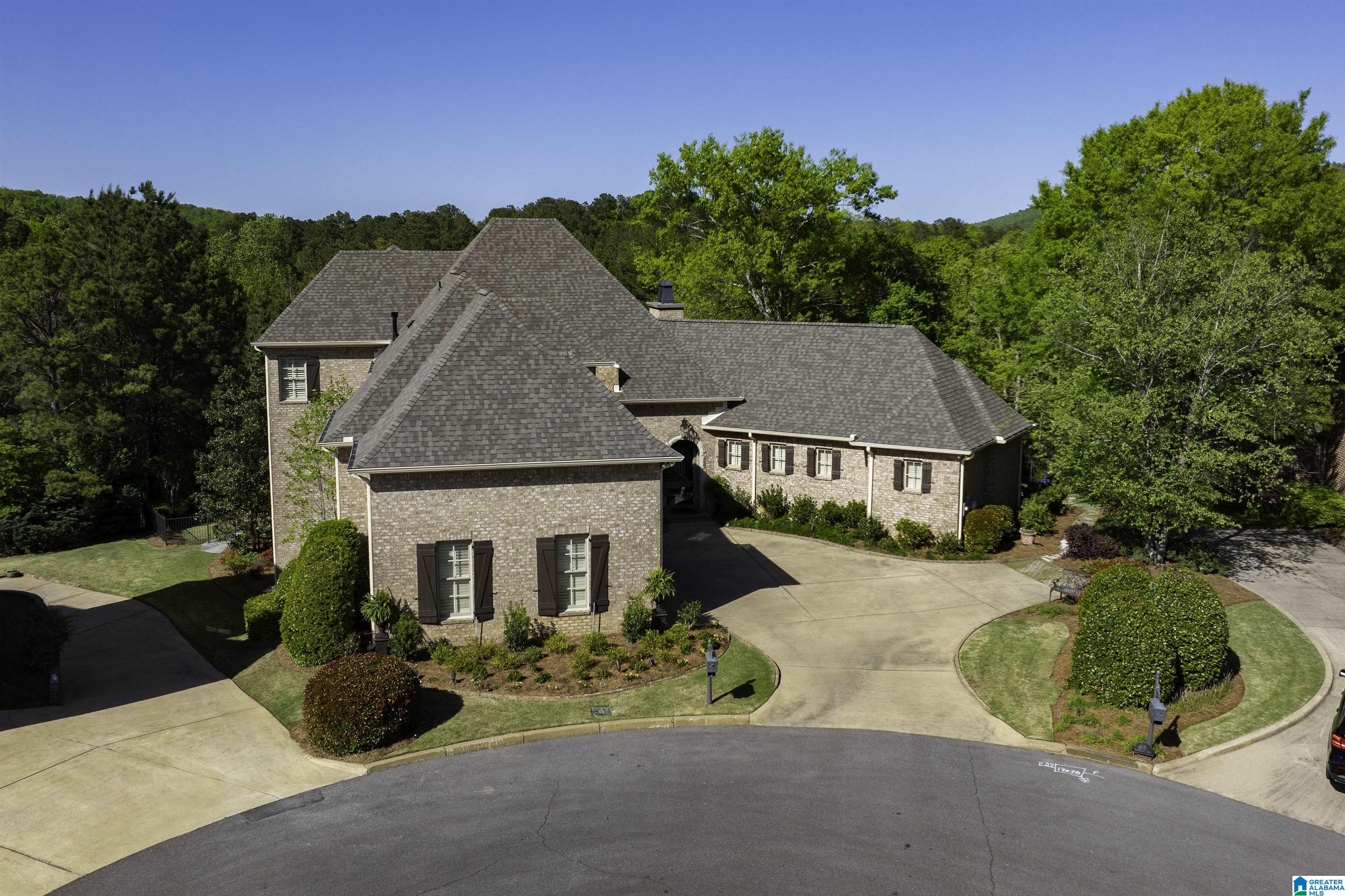 300 WOODWARD COURT