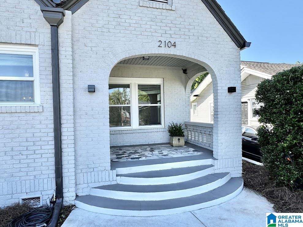 2104 31ST STREET ENSLEY SW