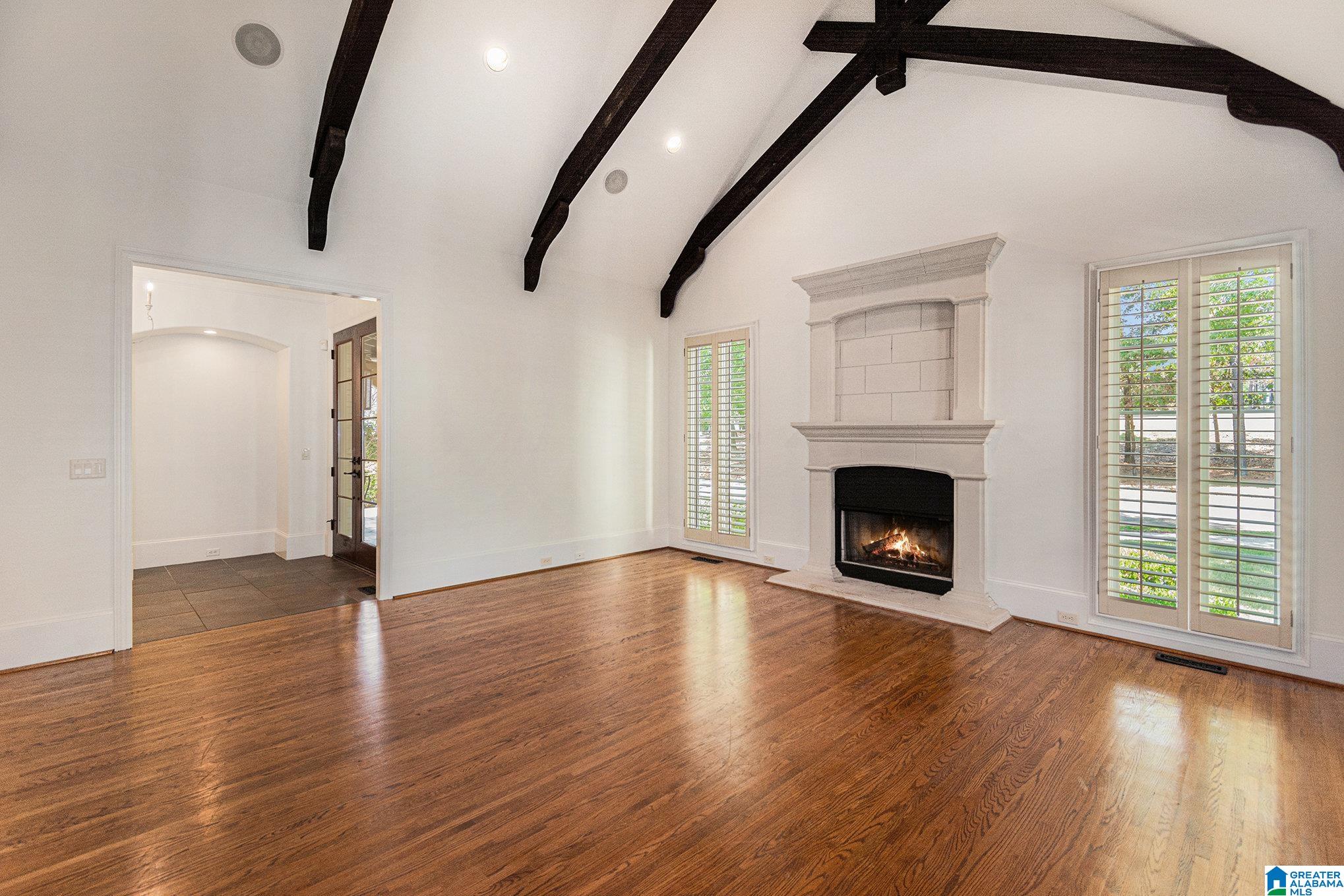 525 FOUNDERS PARK CIRCLE