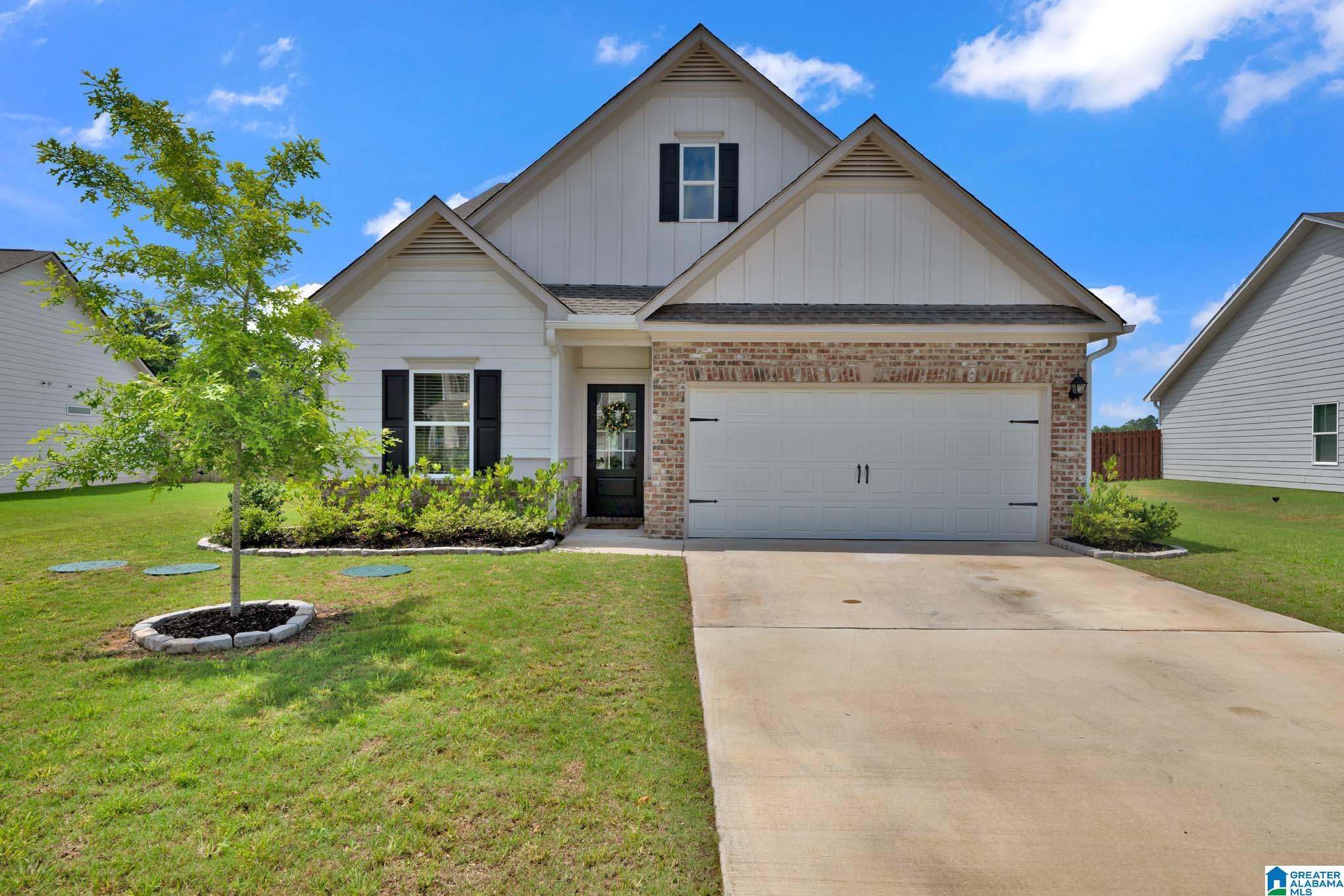 Photo 1 of 41 — 547 BRIDLEWOOD CIRCLE, MORRIS, AL 35116