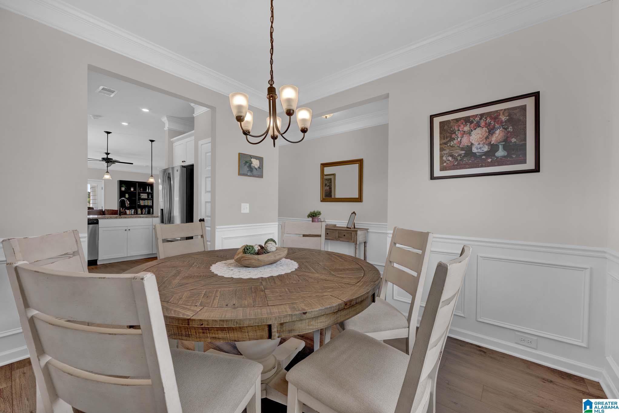 547 BRIDLEWOOD CIRCLE