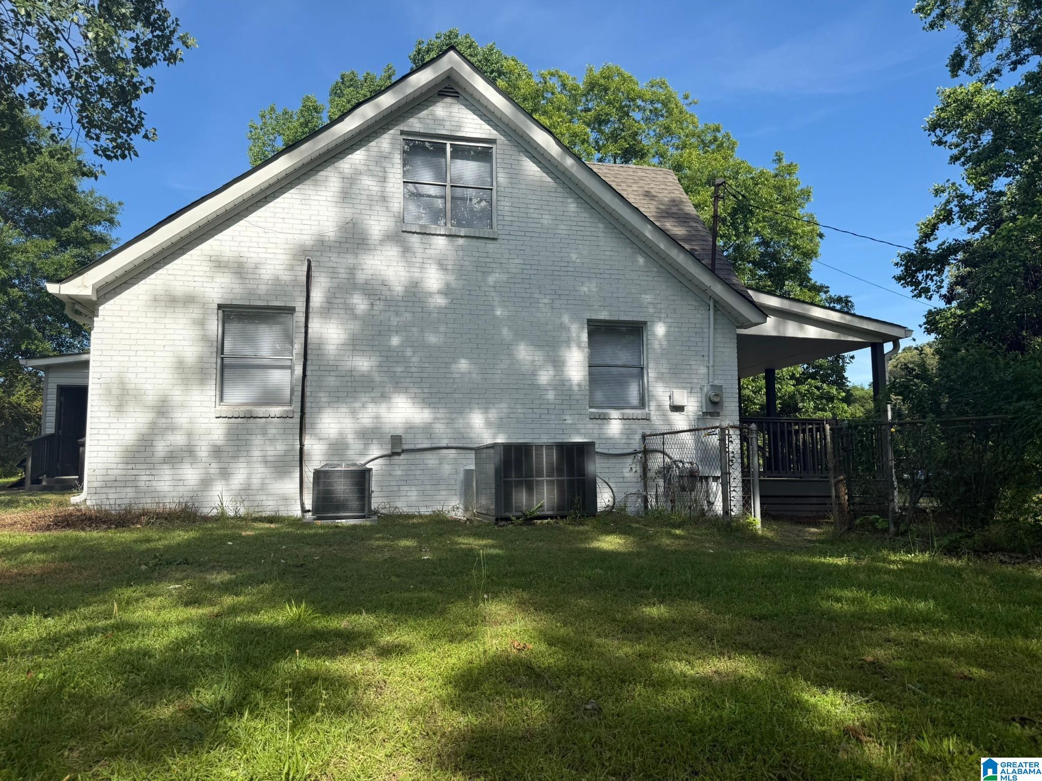 3209 ELM STREET