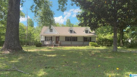 Photo of 3209 Elm Street, ADAMSVILLE, AL 35005 (MLS # 21452526)