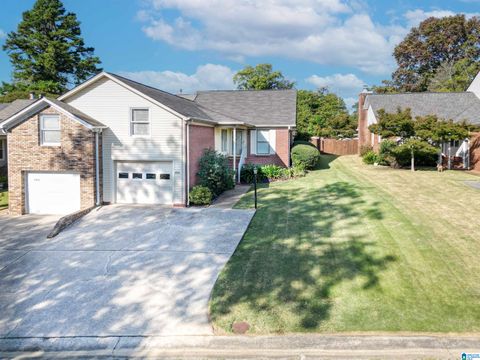 1034 VESTAVIA MANOR DRIVE VESTAVIA HILLS AL 35216
