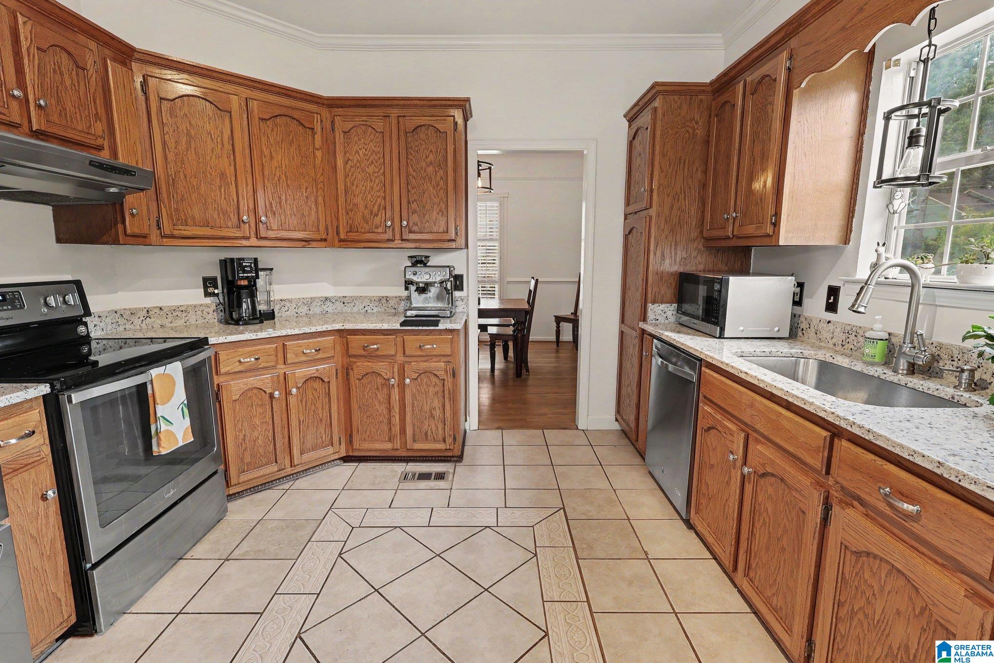 1709 FIELDSTONE CIRCLE