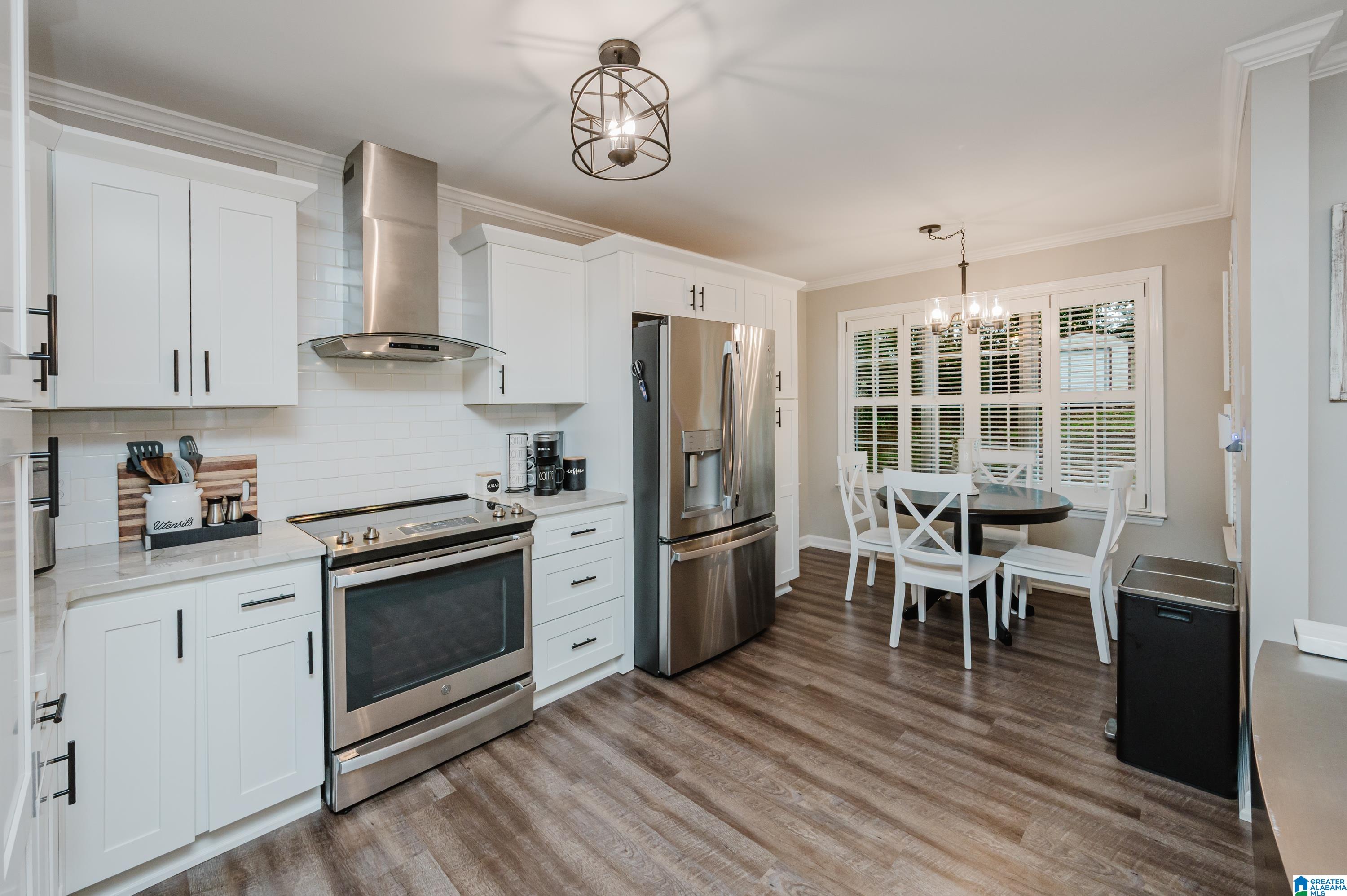 814 TIMBERLANE DRIVE