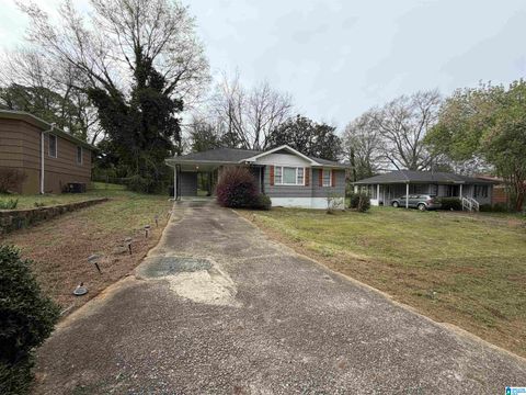 Photo of 1013 Inzer Drive, BIRMINGHAM, AL 35214 (MLS # 21448400)